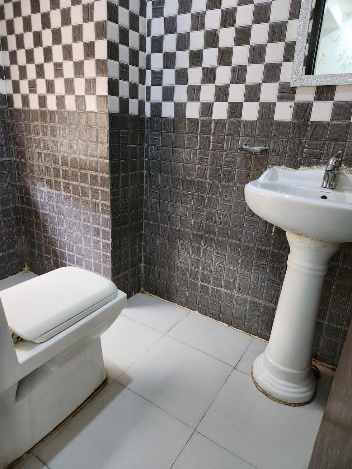 Grand Marina Near Igi Airport Delhi 4*