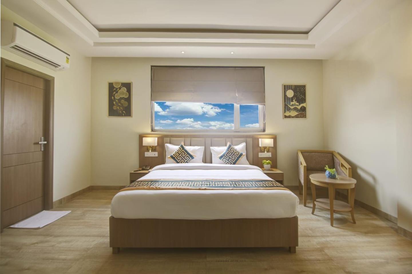 Grand Marina Near Igi Airport Delhi Hotel