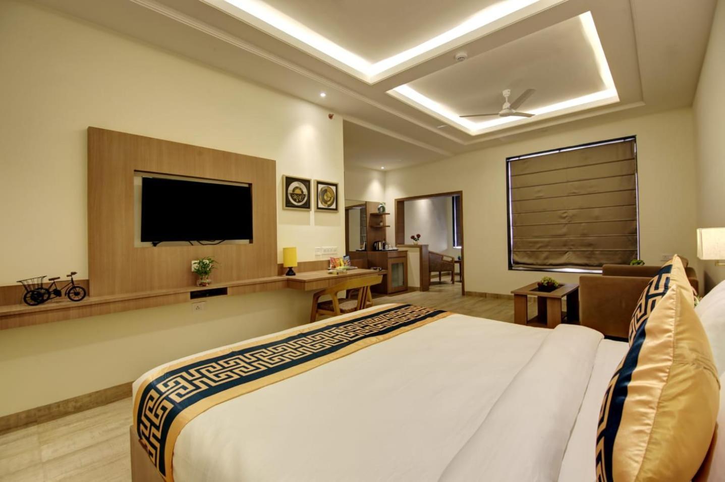 Grand Marina Near Igi Airport Delhi Hotel New Delhi