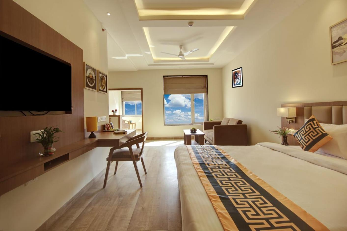Grand Marina Near Igi Airport Delhi Hotel