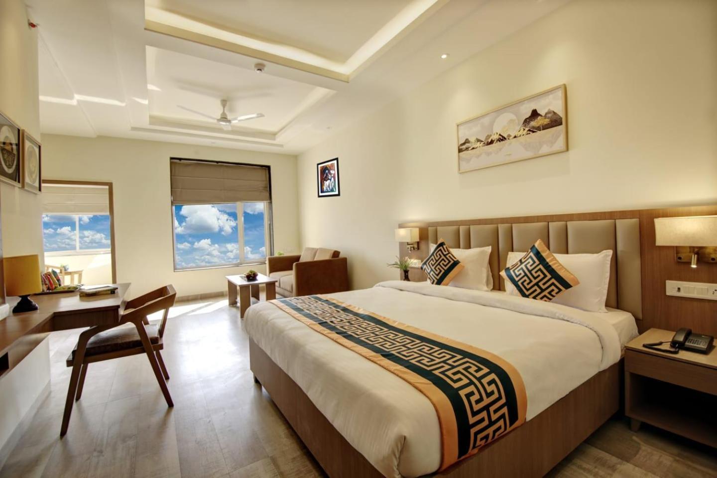 Grand Marina Near Igi Airport Delhi 4* New Delhi