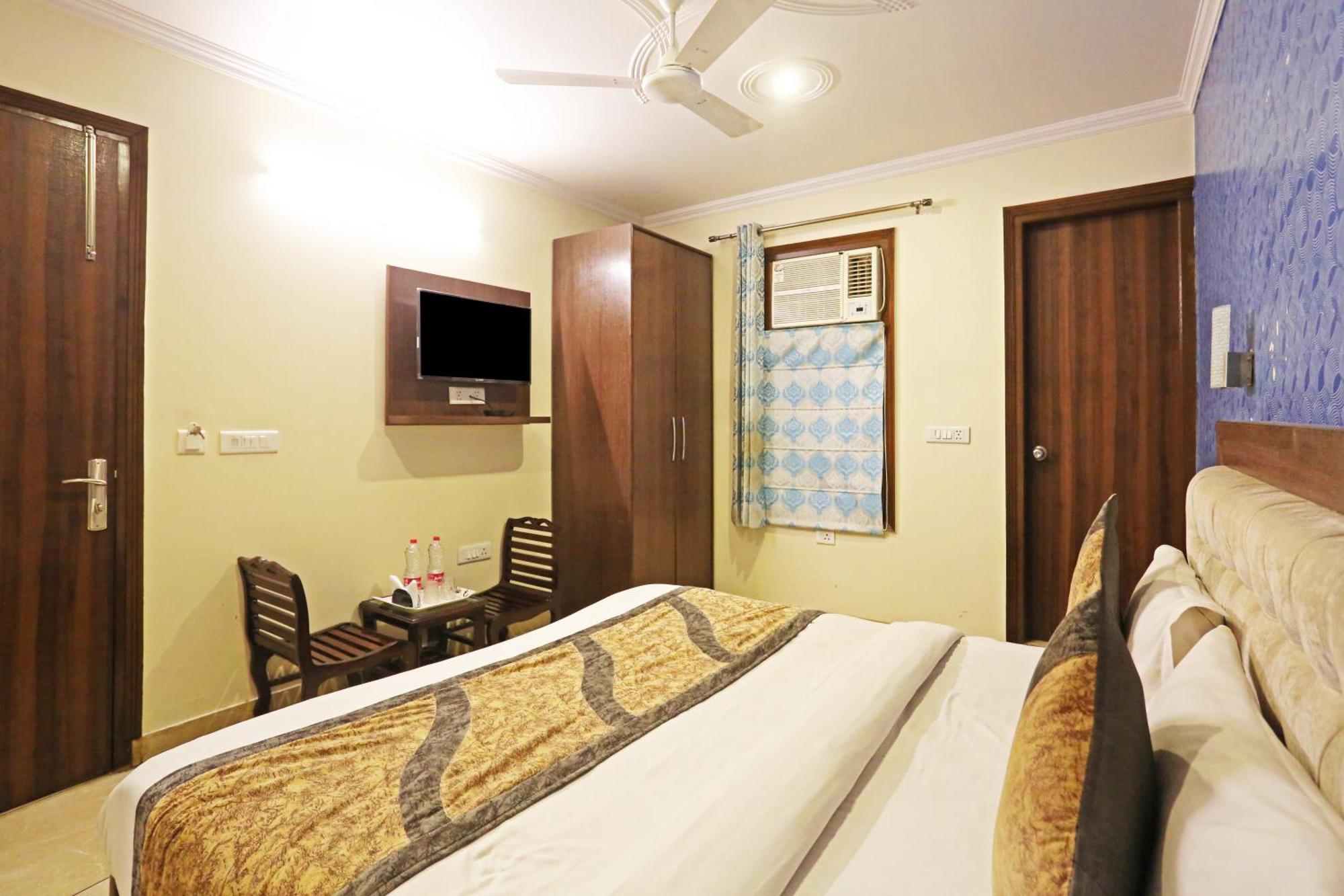 Hotel Airport Hotel Redstone New Delhi