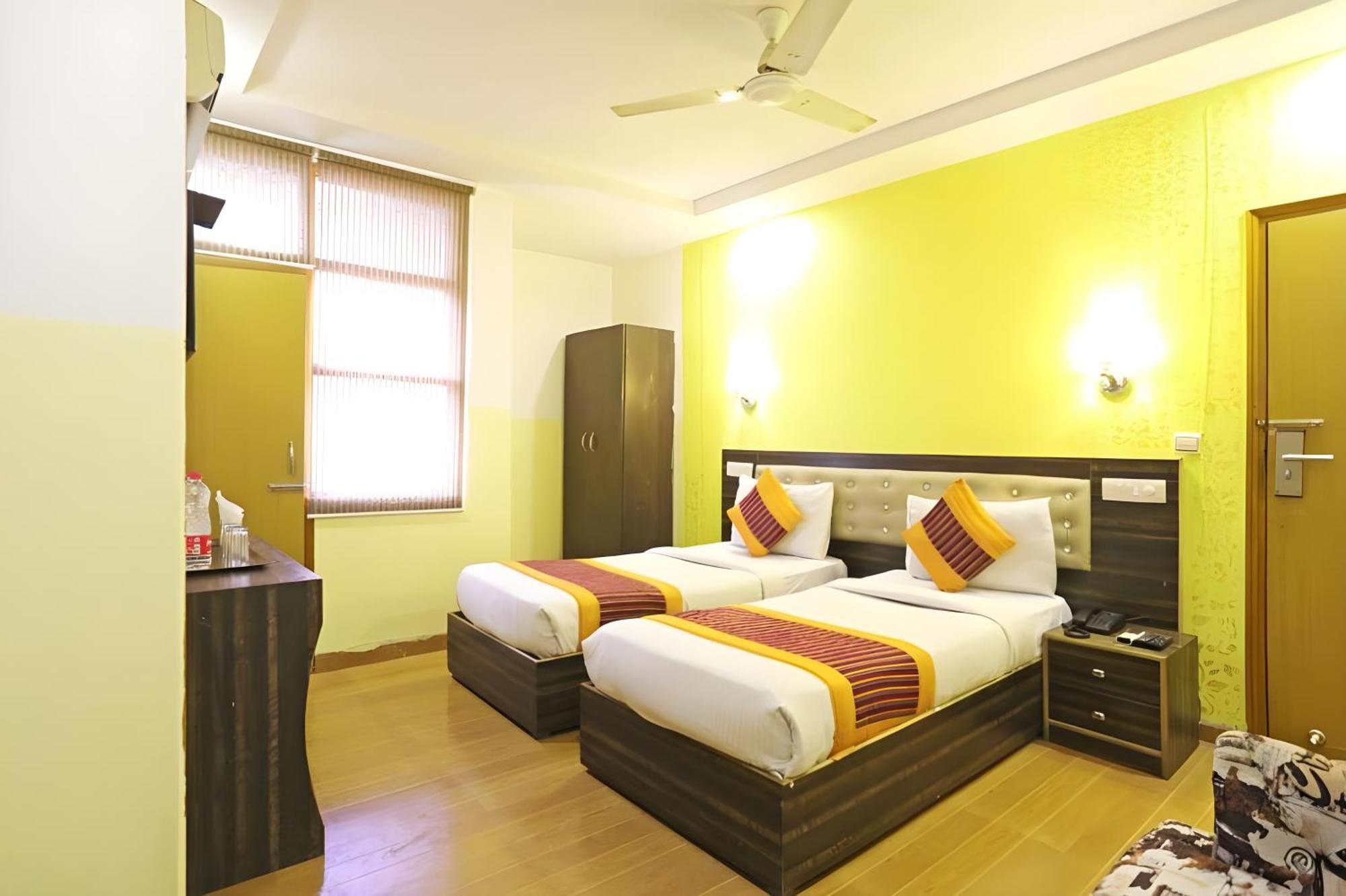 King Plaza Near Igi Airport