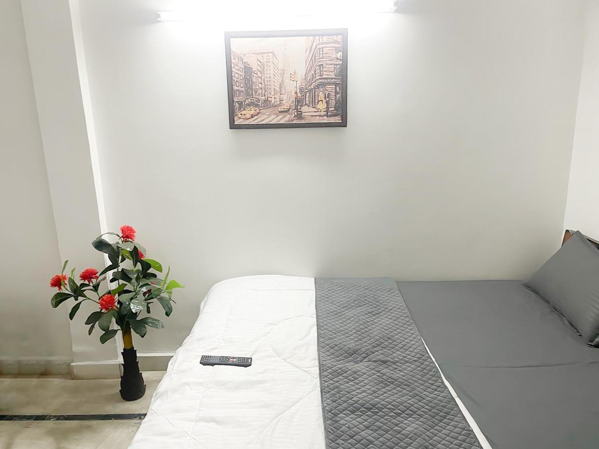 Aura-malviya Nagar Hotel