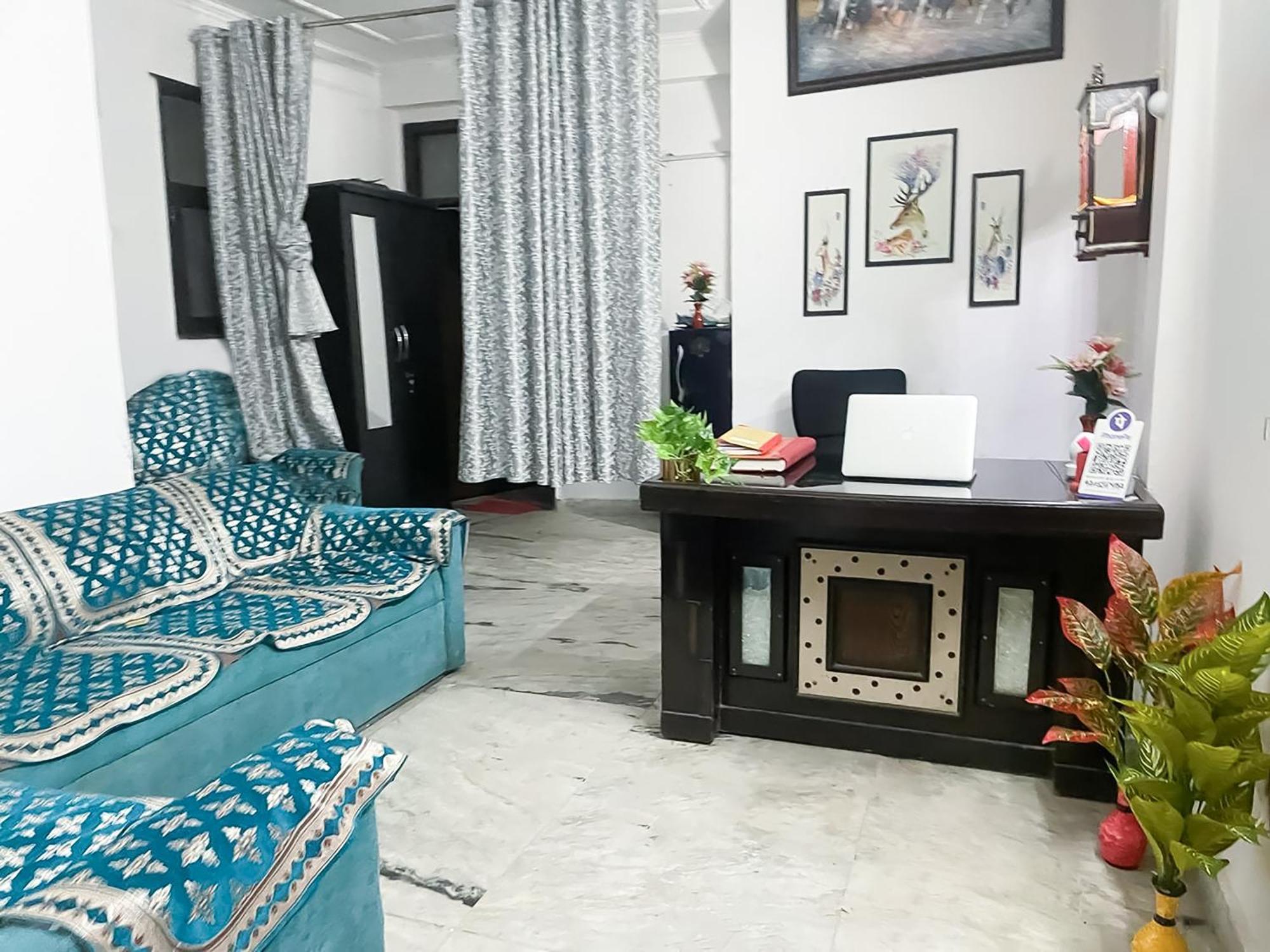 Hotel Aura-malviya Nagar