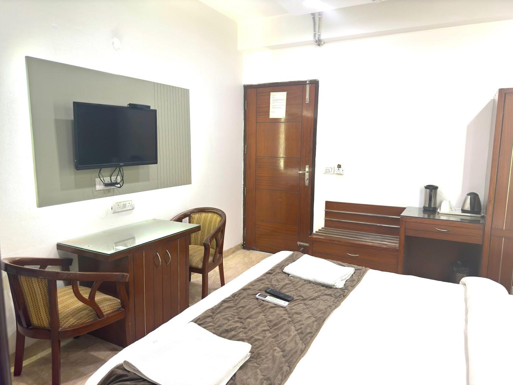 The Daanish Residency - Karol Bagh Hotel