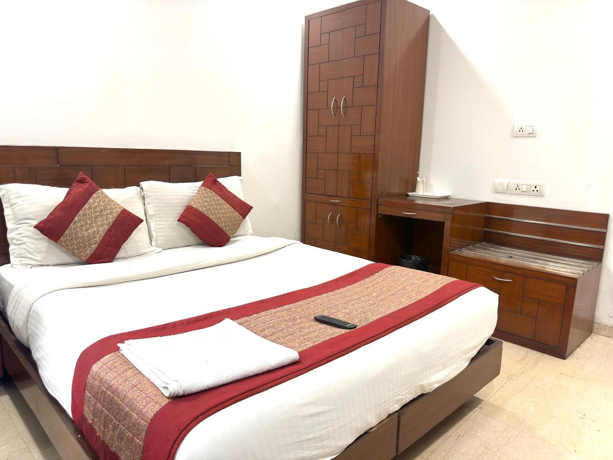 The Daanish Residency - Karol Bagh Hotel New Delhi