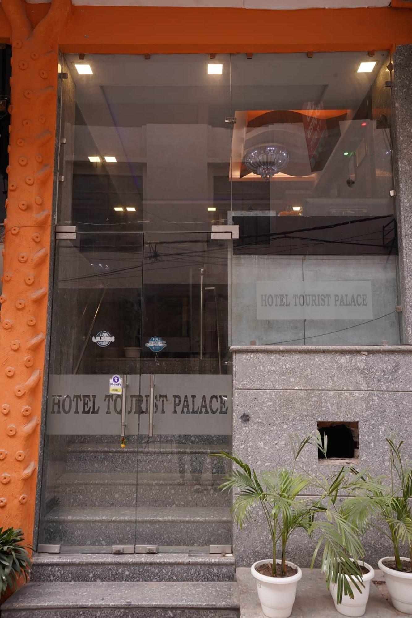 Tourist Palace Hotel