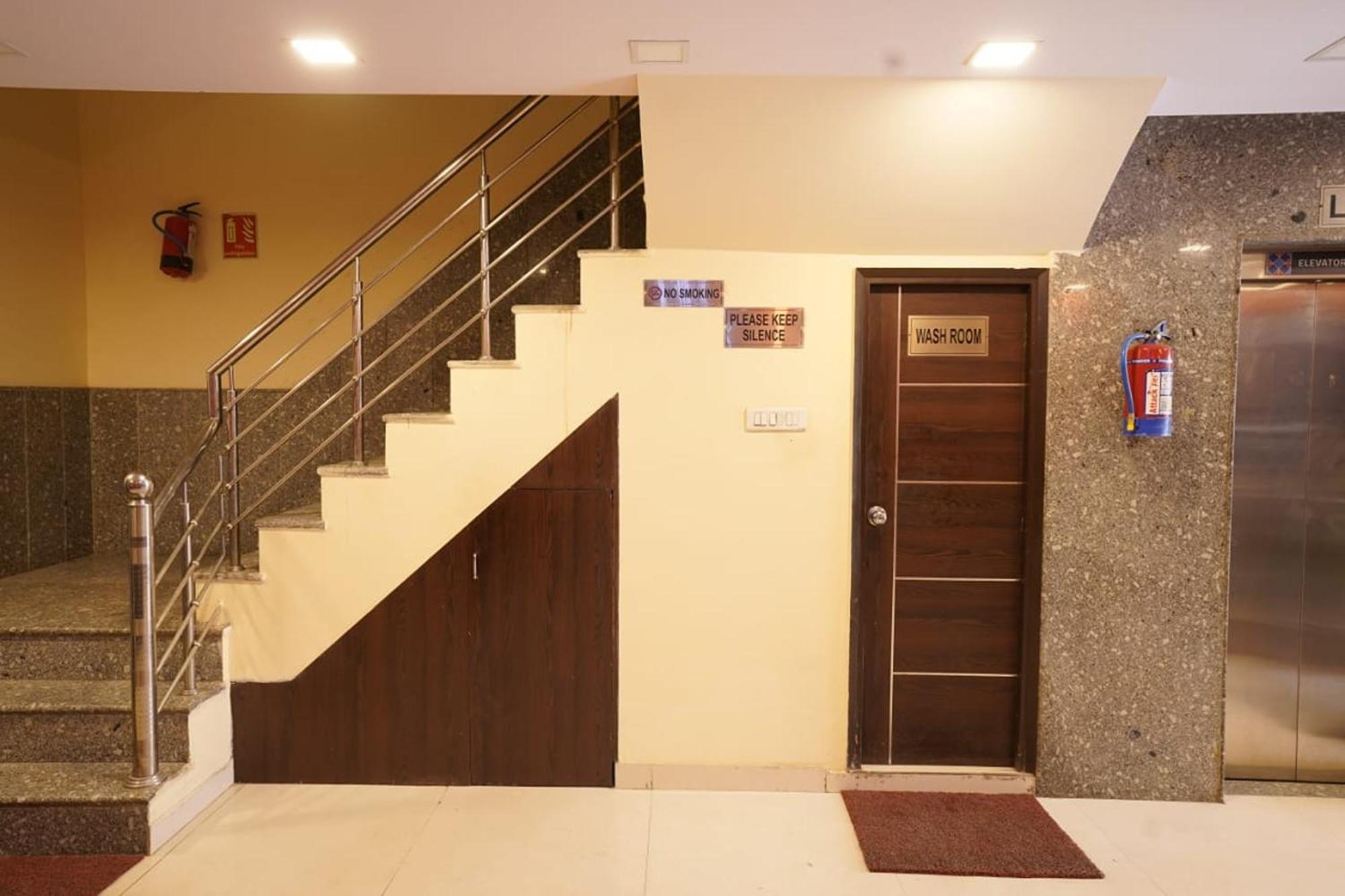 Hotel Tourist Palace New Delhi