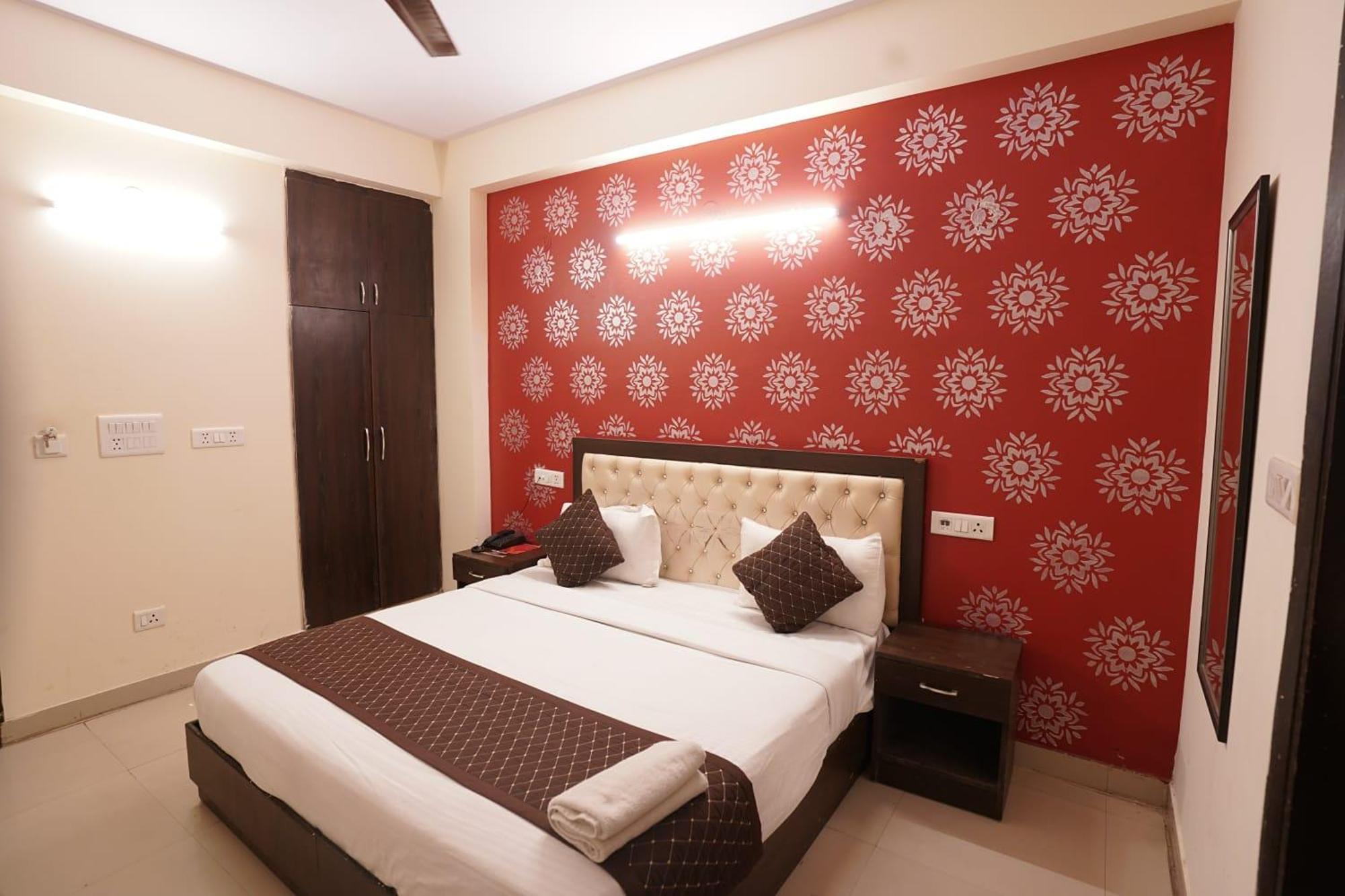 Tourist Palace New Delhi