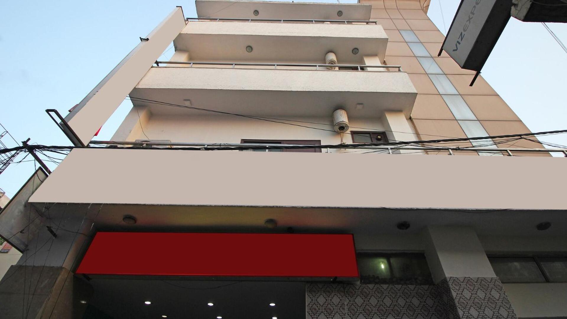 Hotel Delhi Airport Plaza Igi Airport 3*
