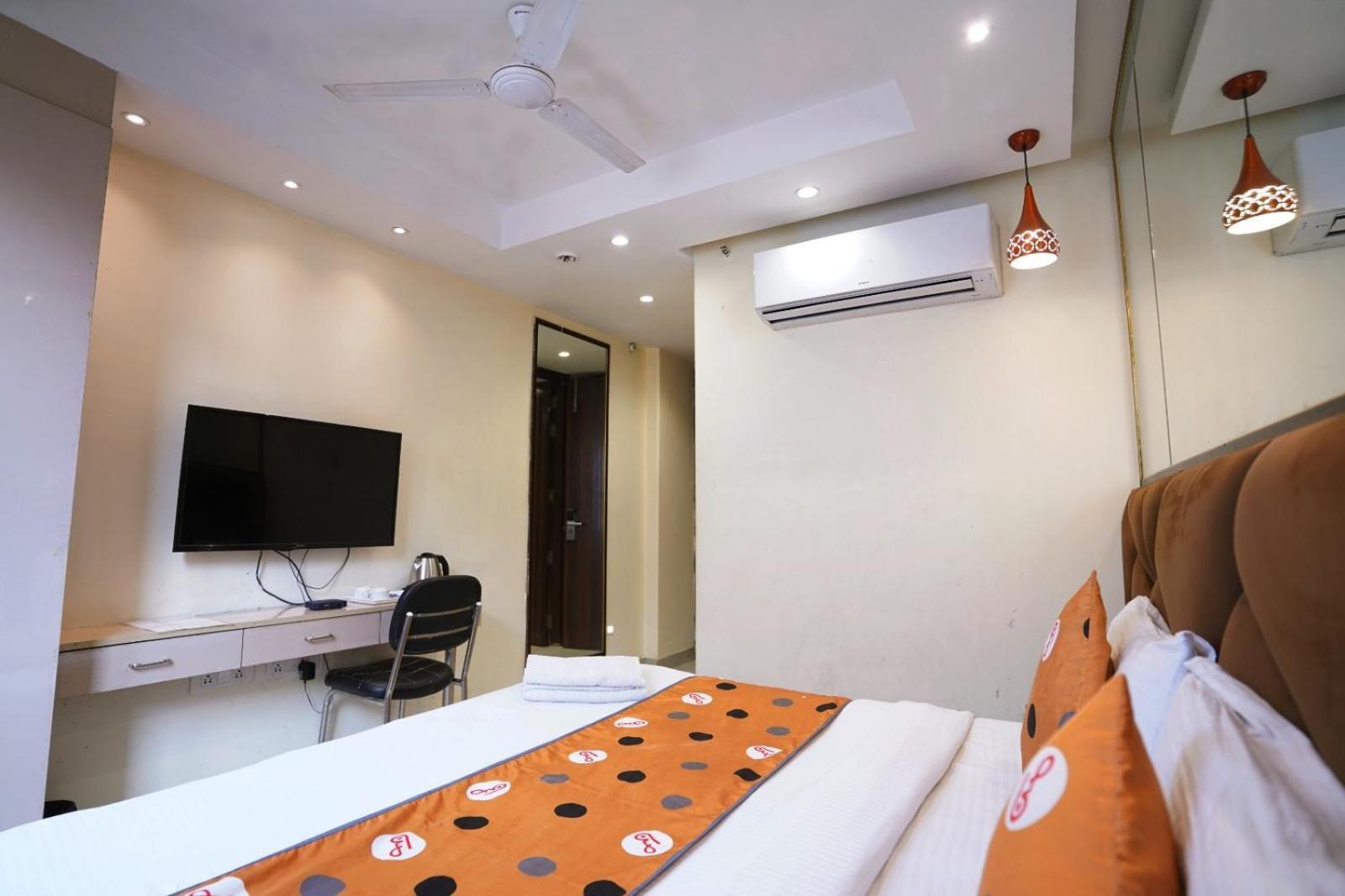 Hotel Leo Saffron - Corporate Pitampura 3*