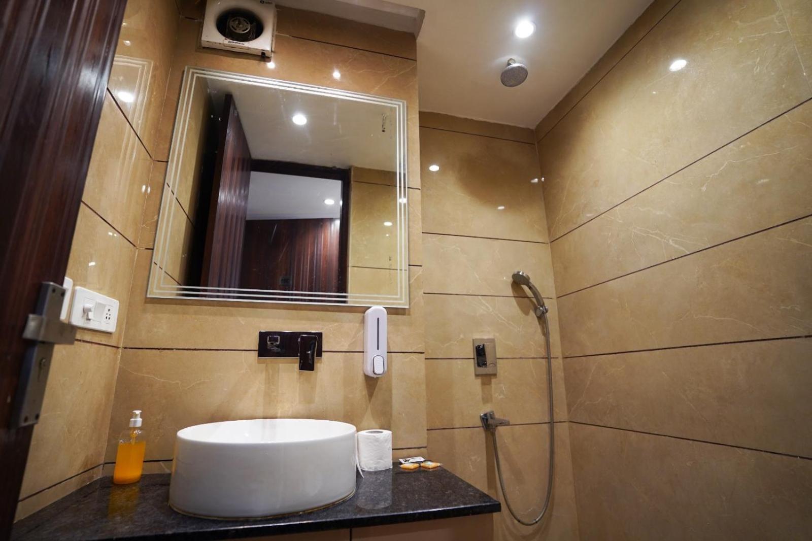 Leo Saffron - Corporate Pitampura 3* Delhi (National Capital Territory of India)