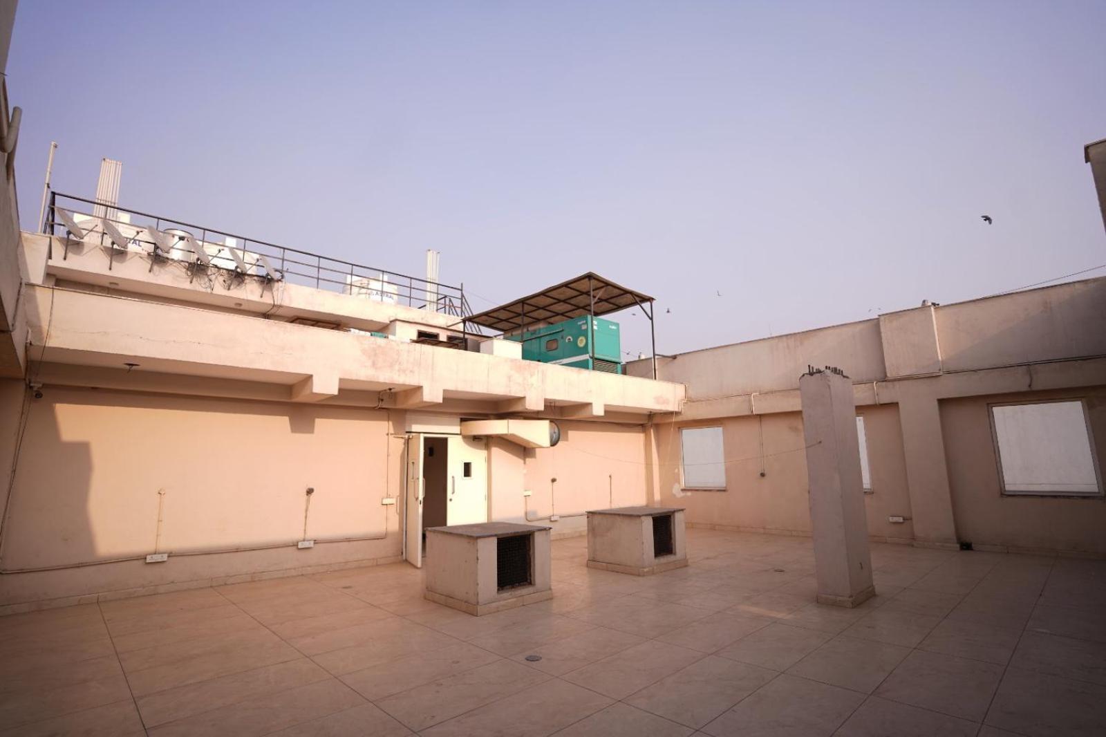 Hotel Leo Saffron - Corporate Pitampura Delhi (National Capital Territory of India)