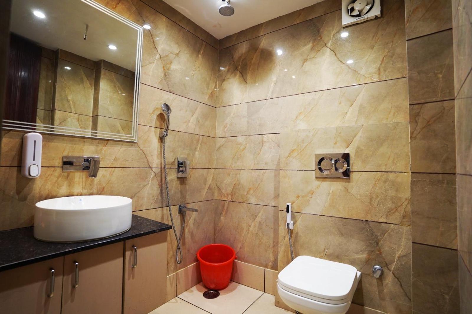 Hotel Leo Saffron - Corporate Pitampura 3*