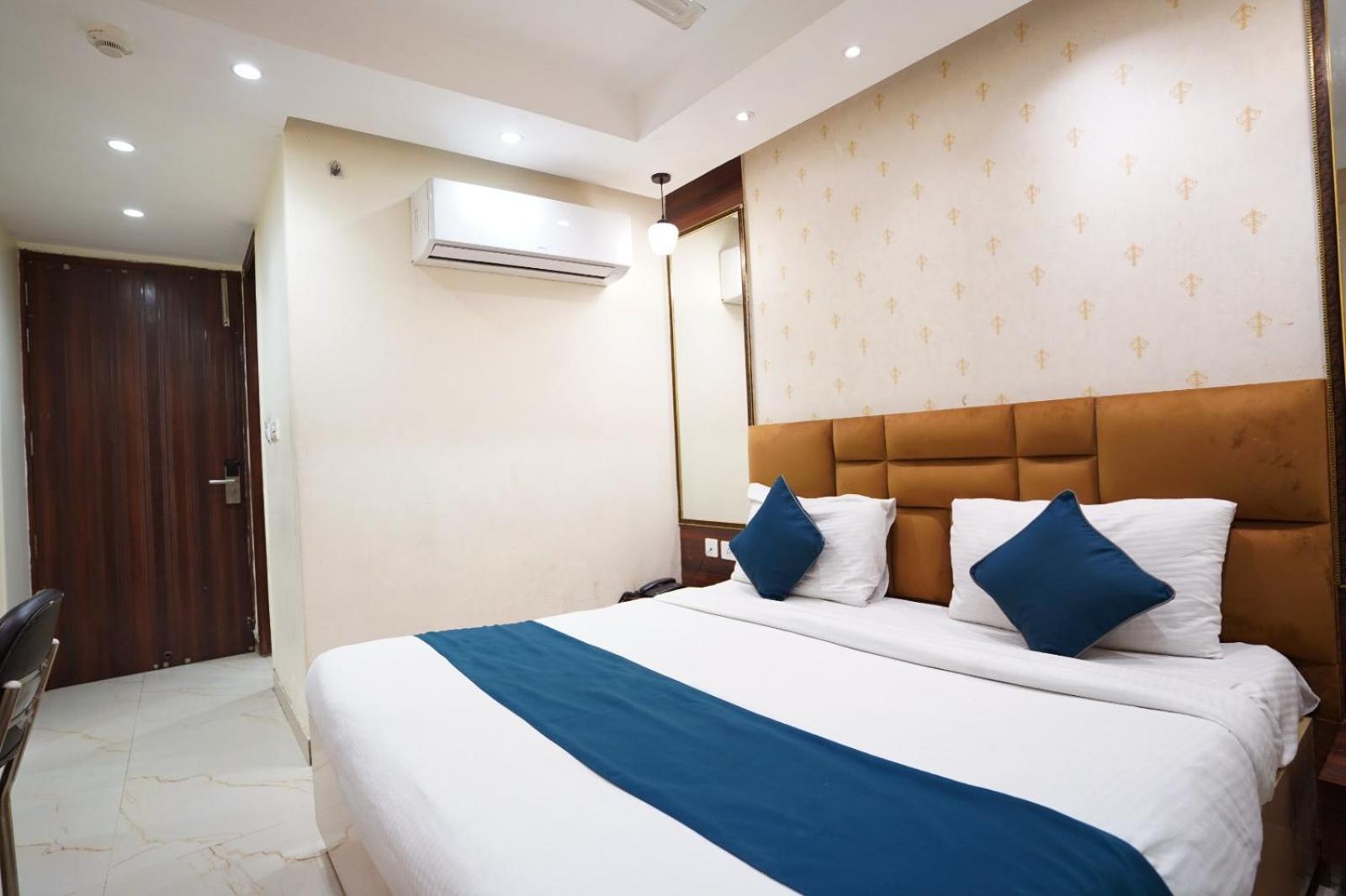 Leo Saffron - Corporate Pitampura Hotel