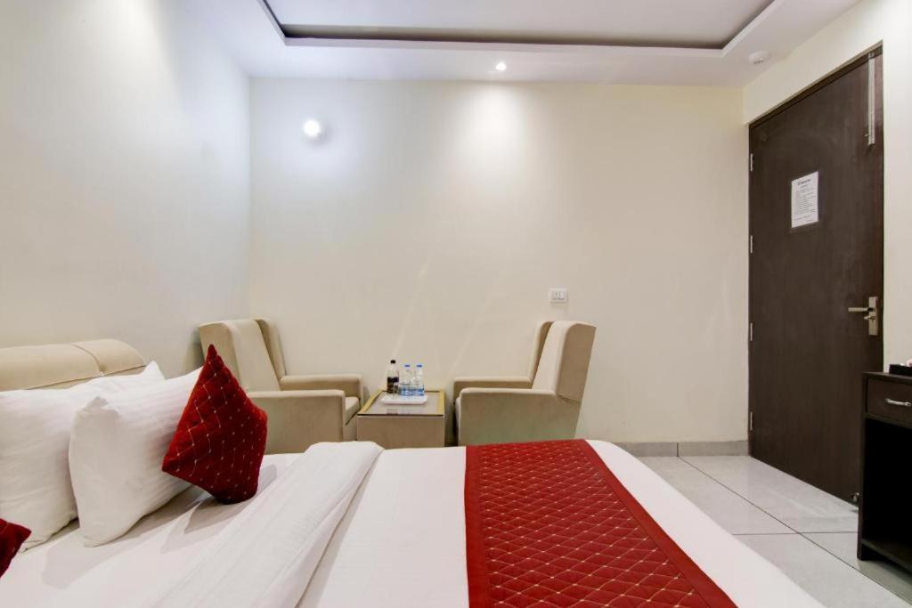 Hotel De Hocks Deluxe - Paharganj