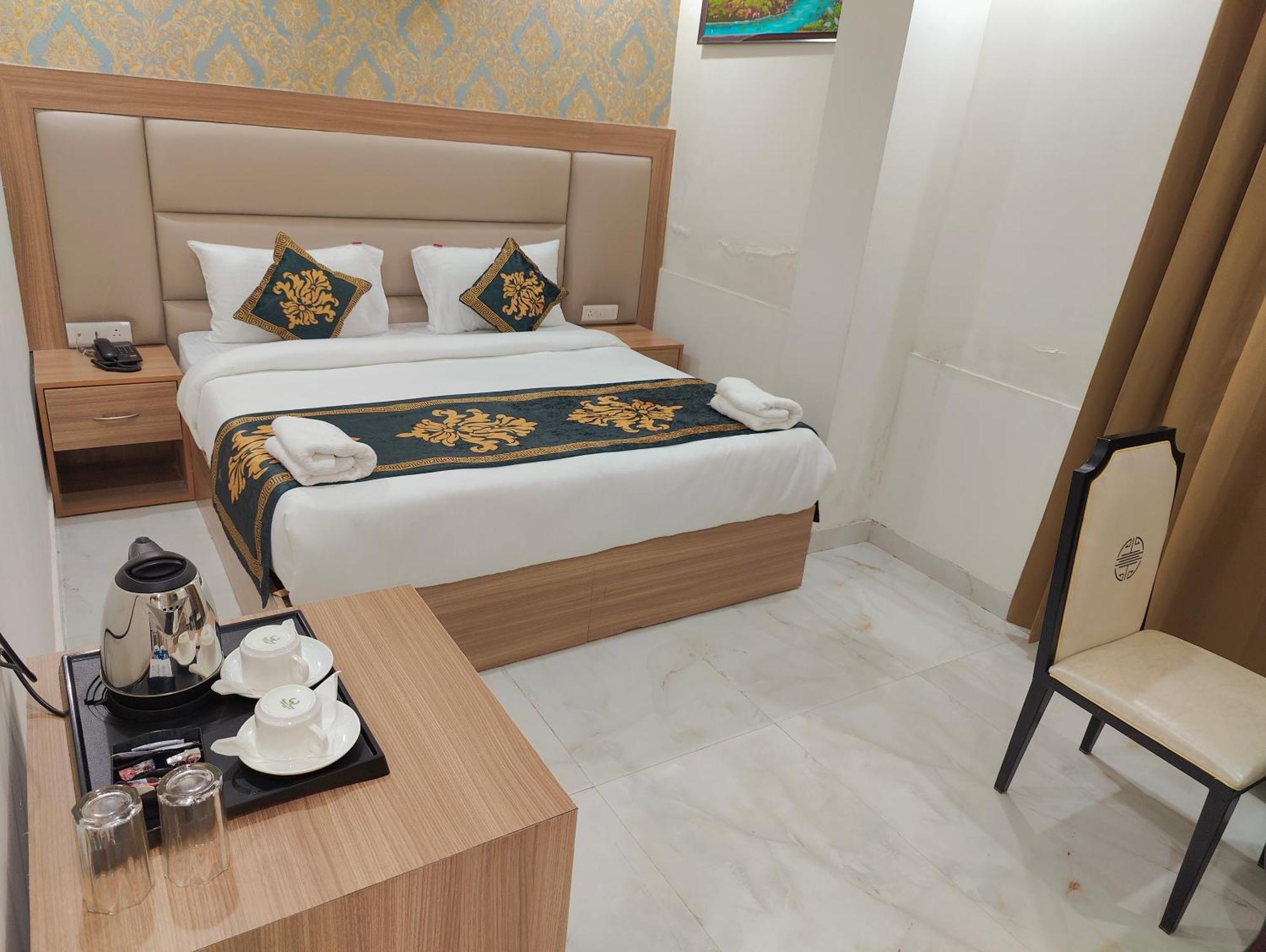 Decent Suites Inn- Mahipalpur, Delhi Airport, Aerocity