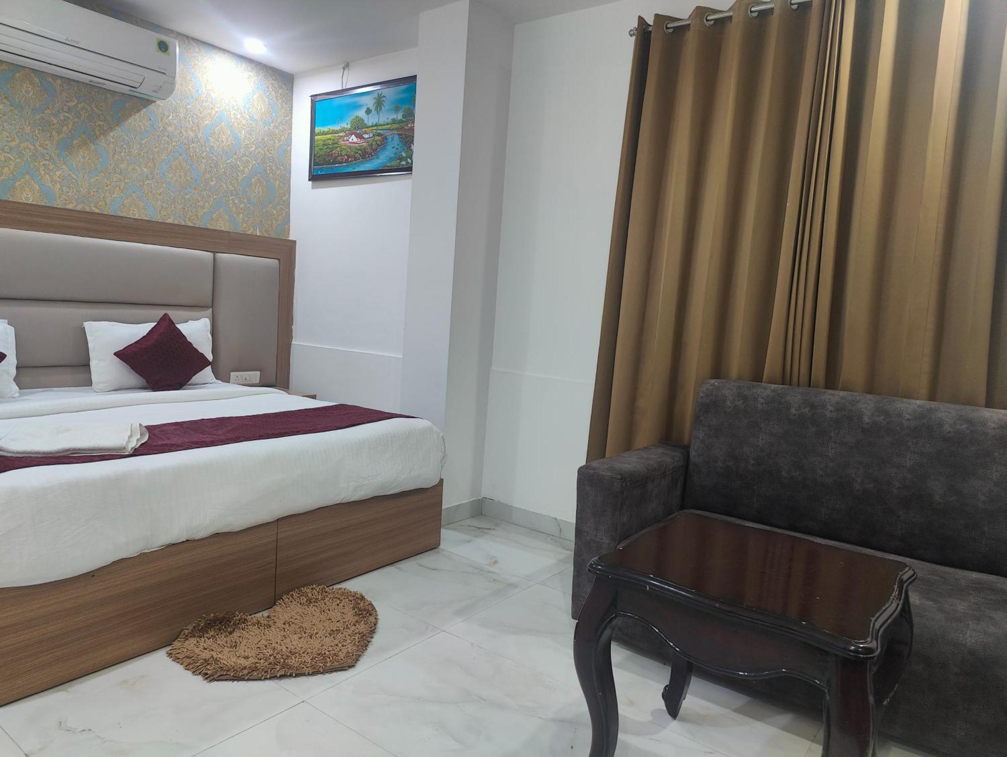 Acomodação com café da manhã  Decent Suites Inn- Mahipalpur, Delhi Airport, Aerocity Nova Deli
