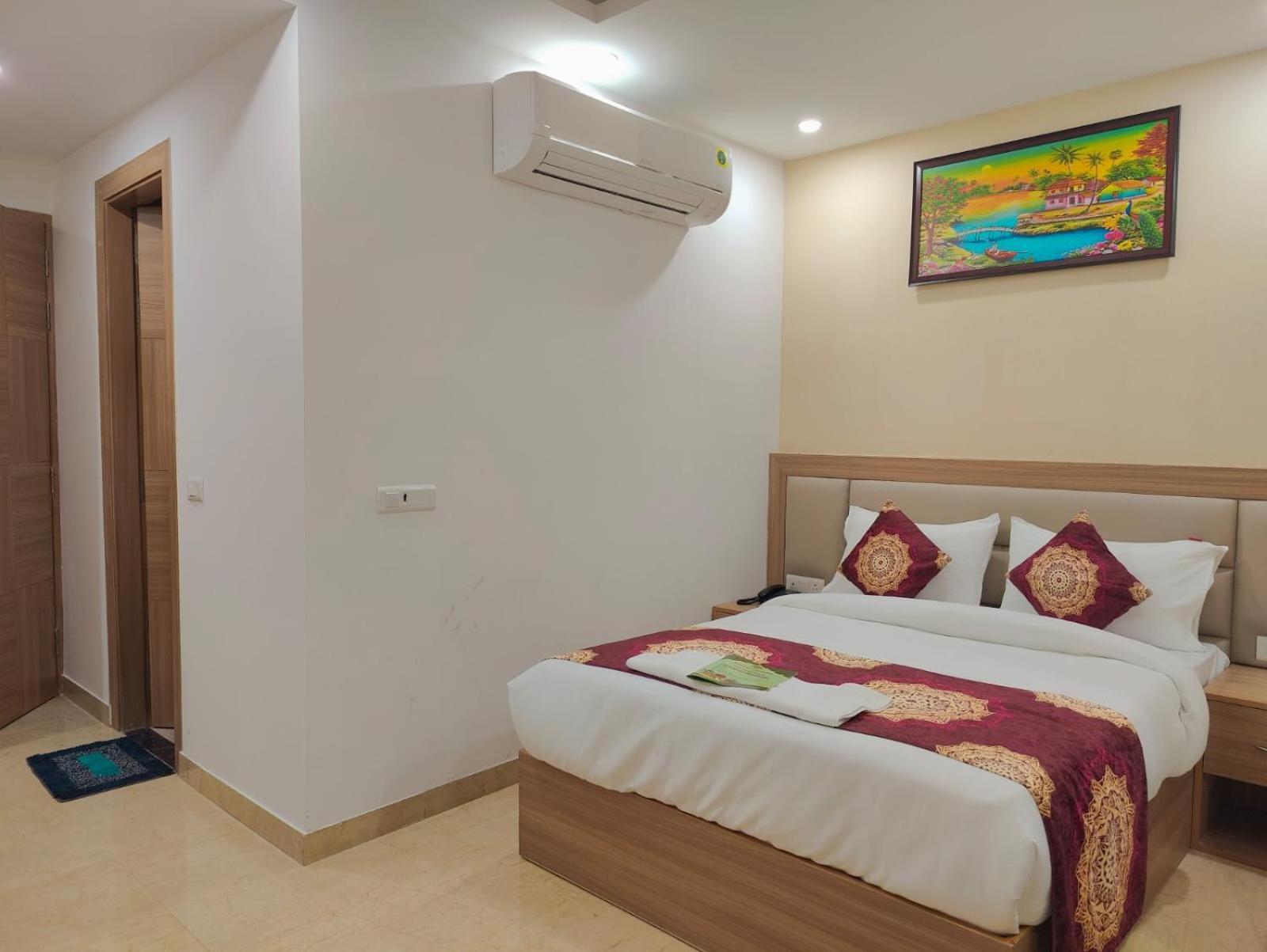 Decent Suites Inn- Mahipalpur, Delhi Airport, Aerocity 4* Nova Deli