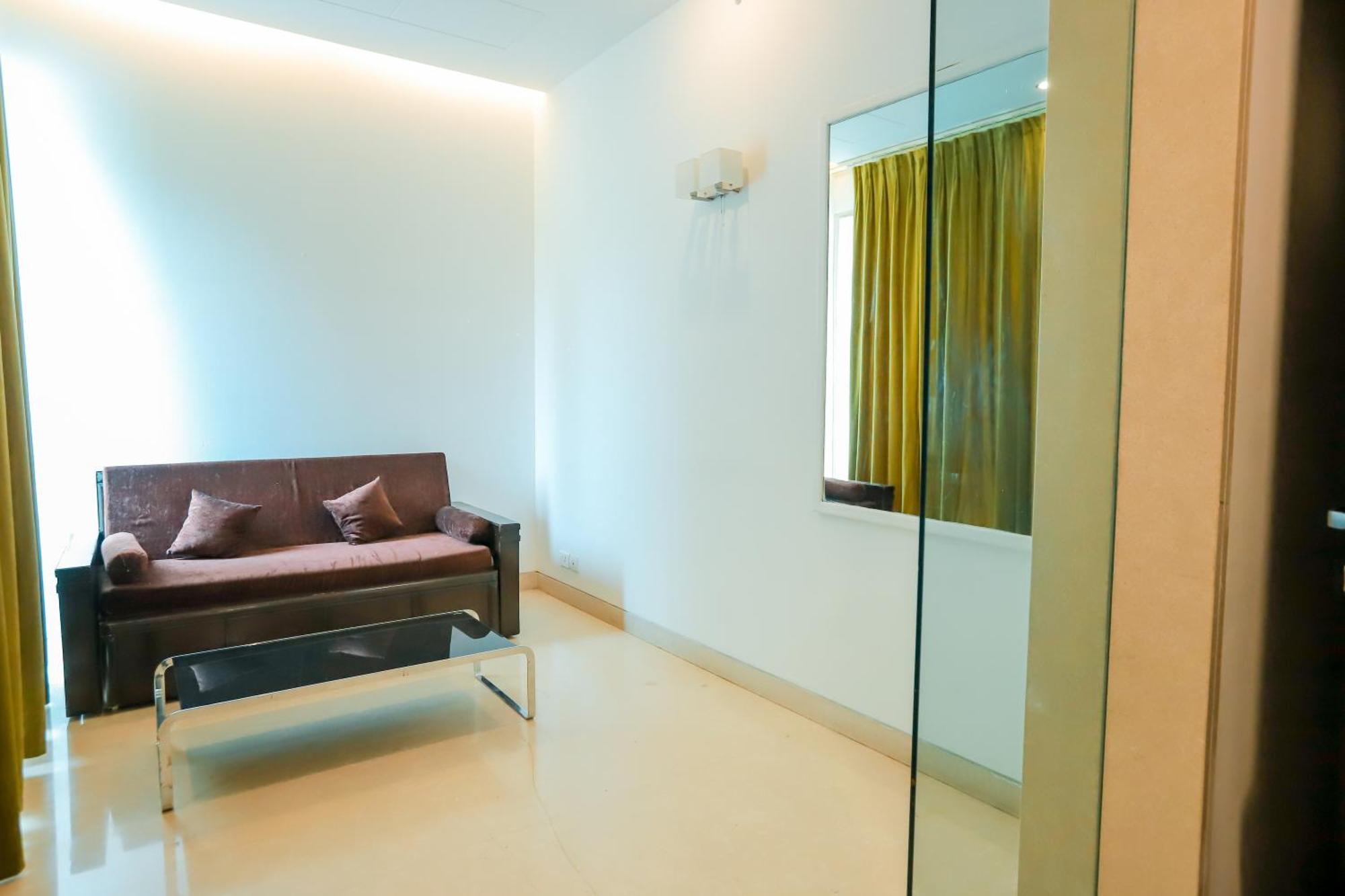 Bel-la Monde Chhattarpur South Delhi Hotel 4*