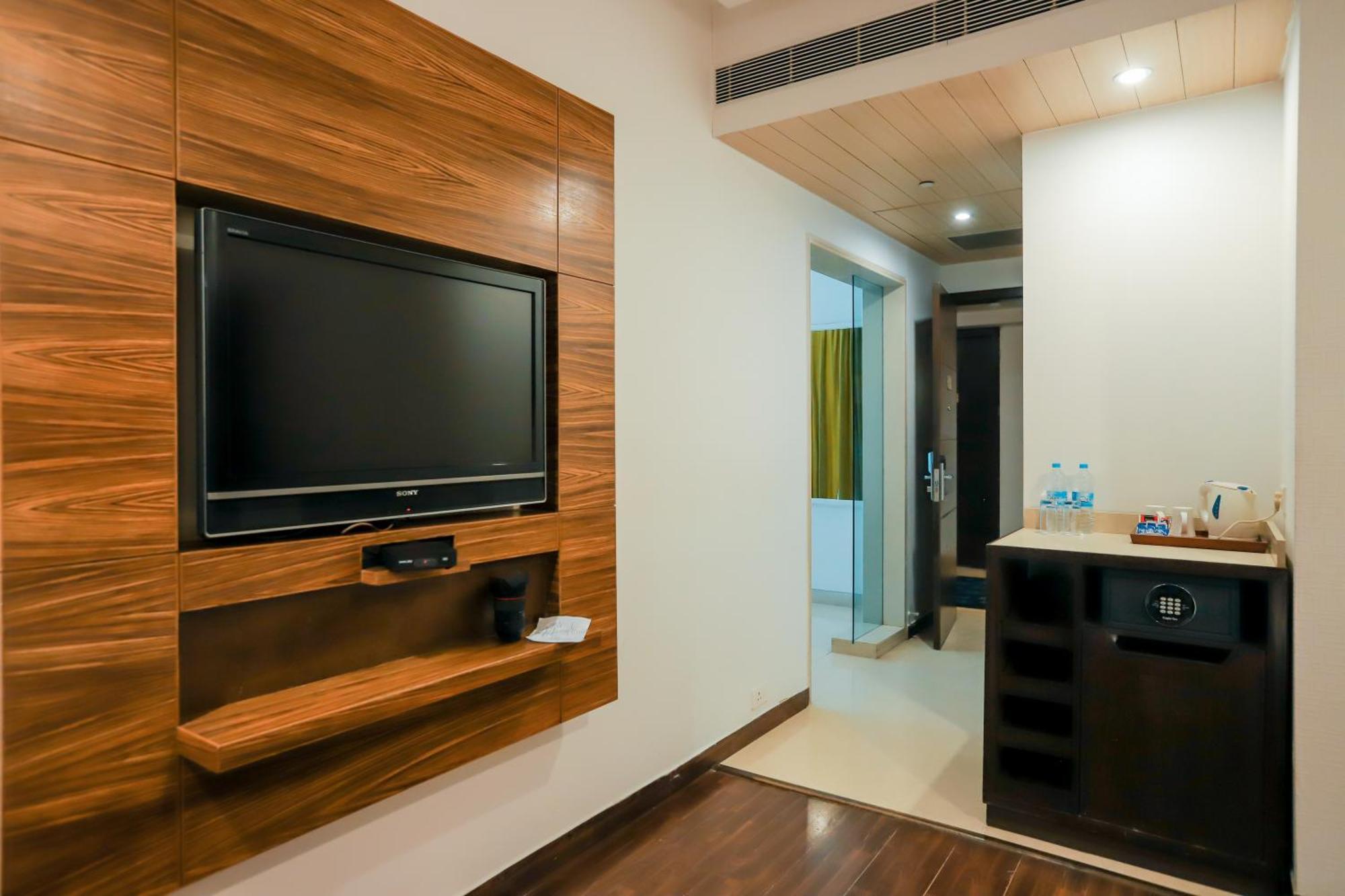 Bel-la Monde Chhattarpur South Delhi Hotel 4*