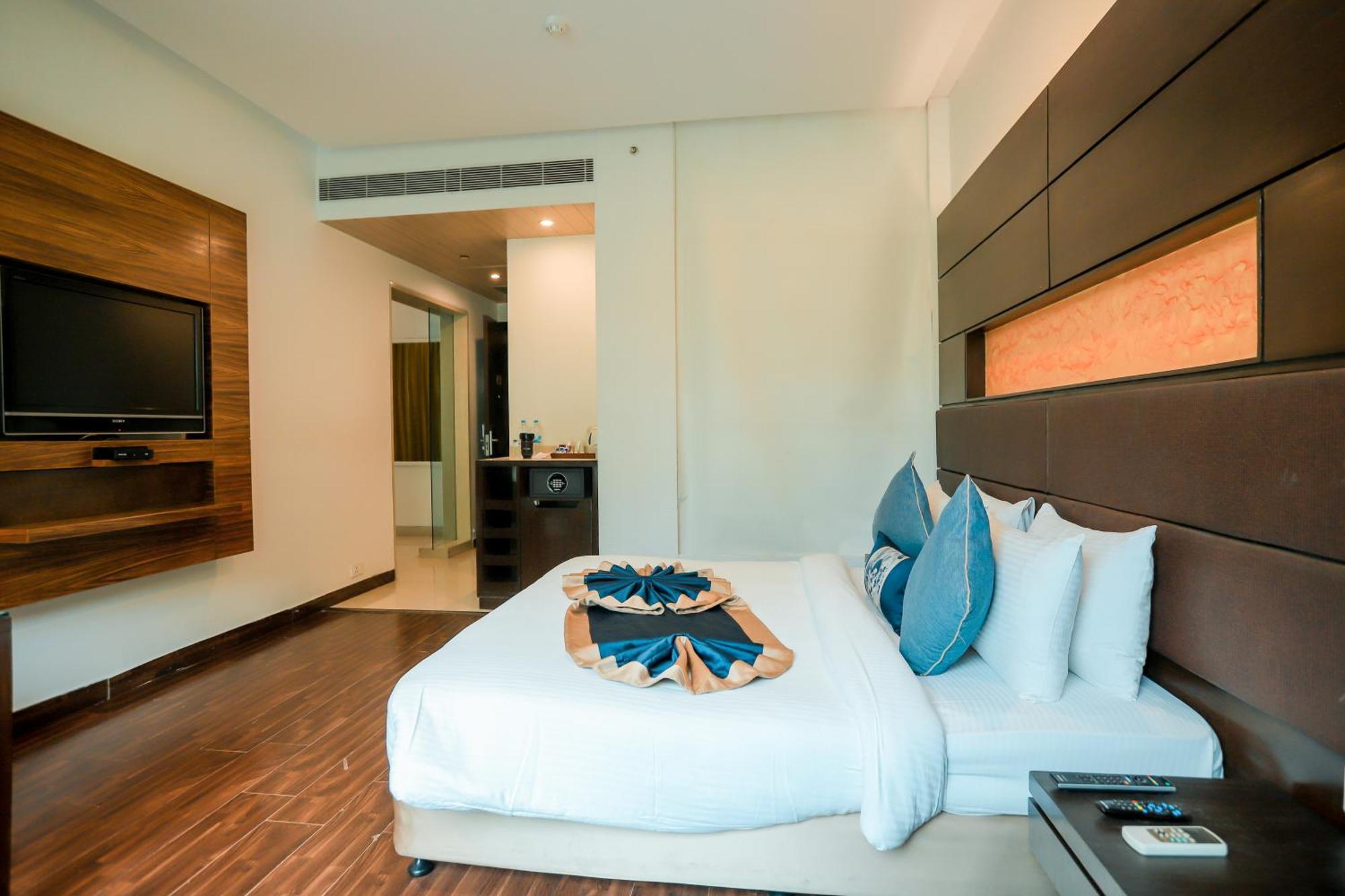 Hotel Bel-la Monde Chhattarpur South Delhi