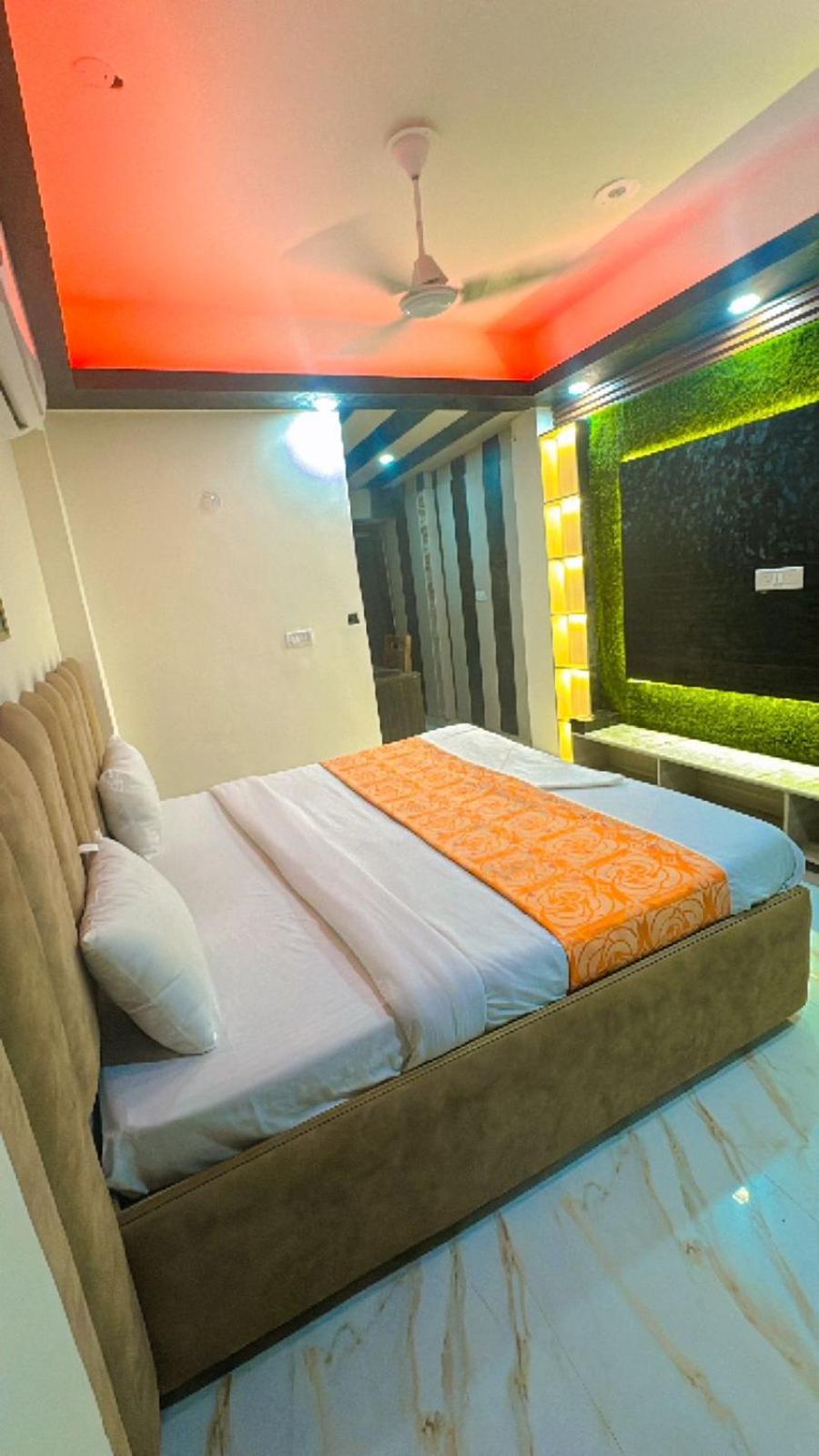 Malviya Nagar Guest house