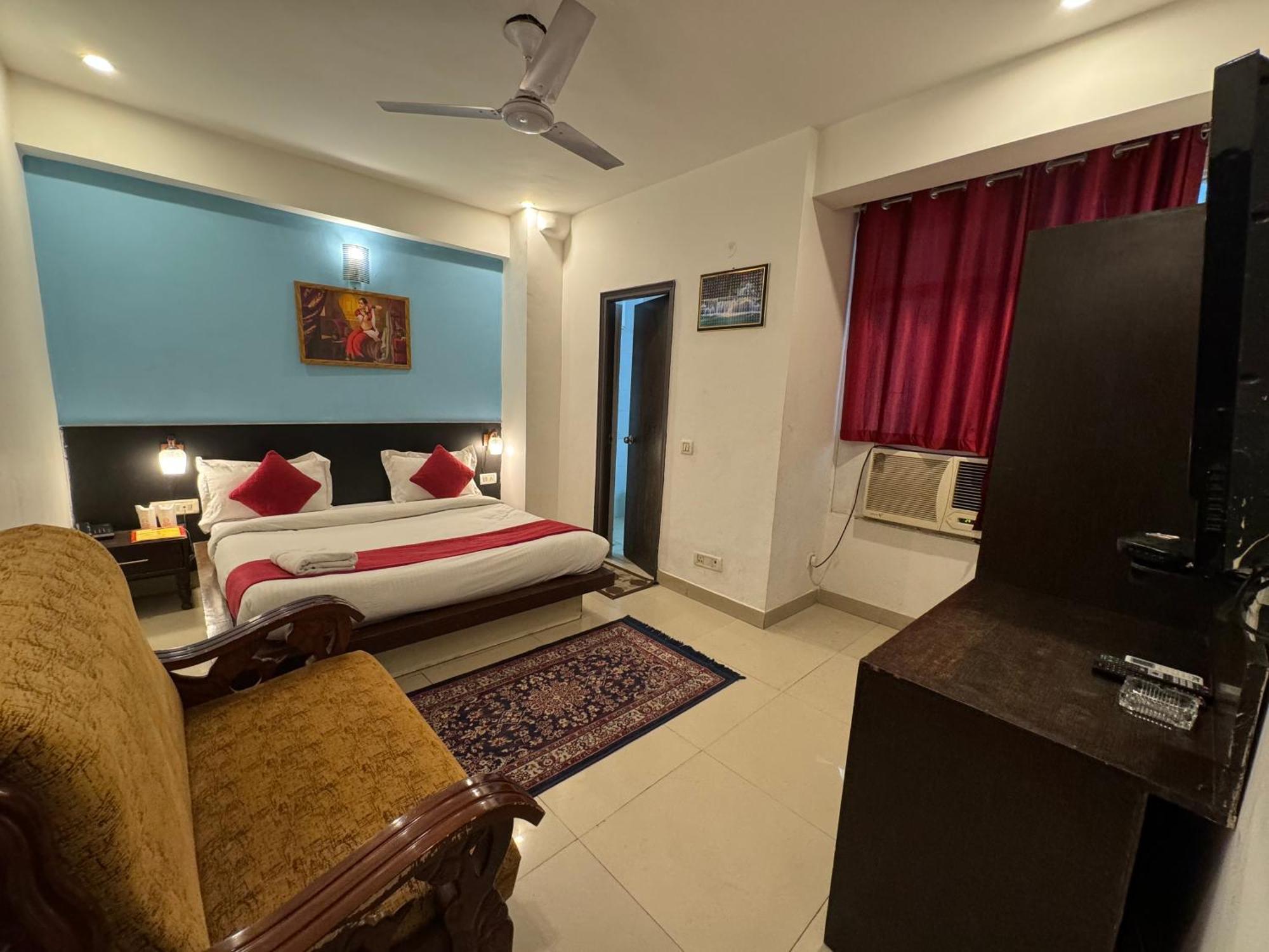 Airport Port View Hotel 3*