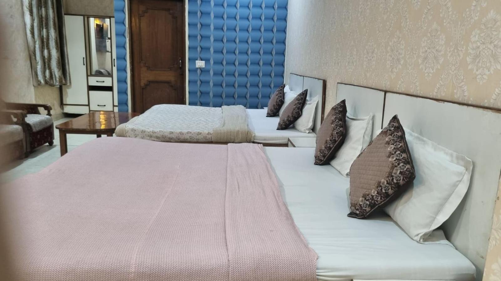 Swapnil International Hotel