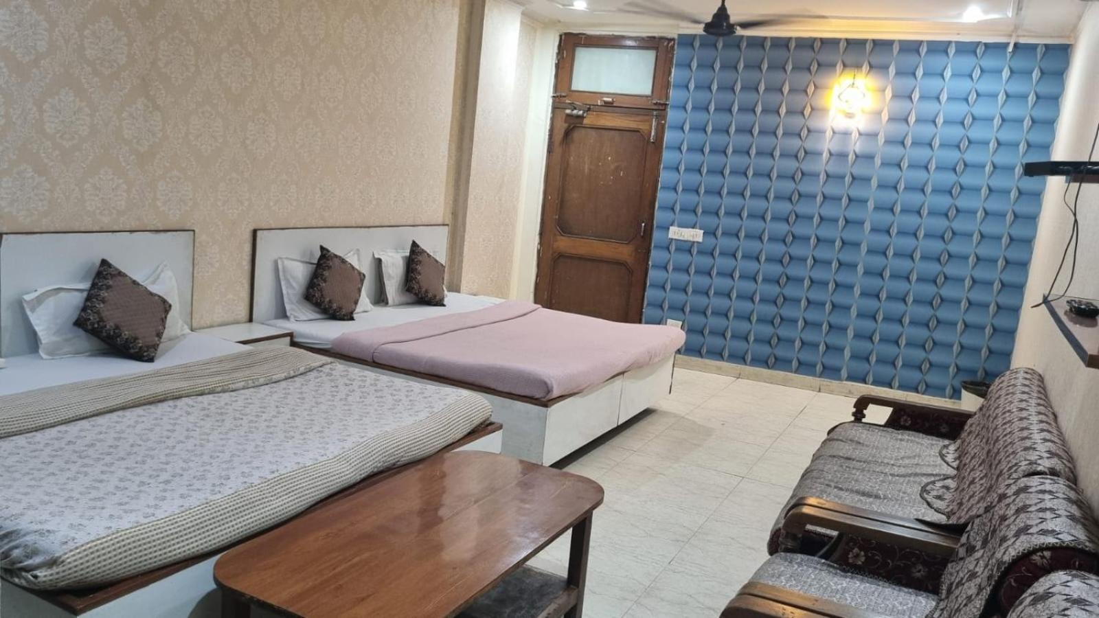 Swapnil International Hotel 3*