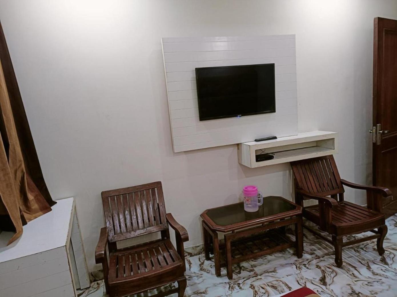 Shiva Intercontinental 3* New Delhi