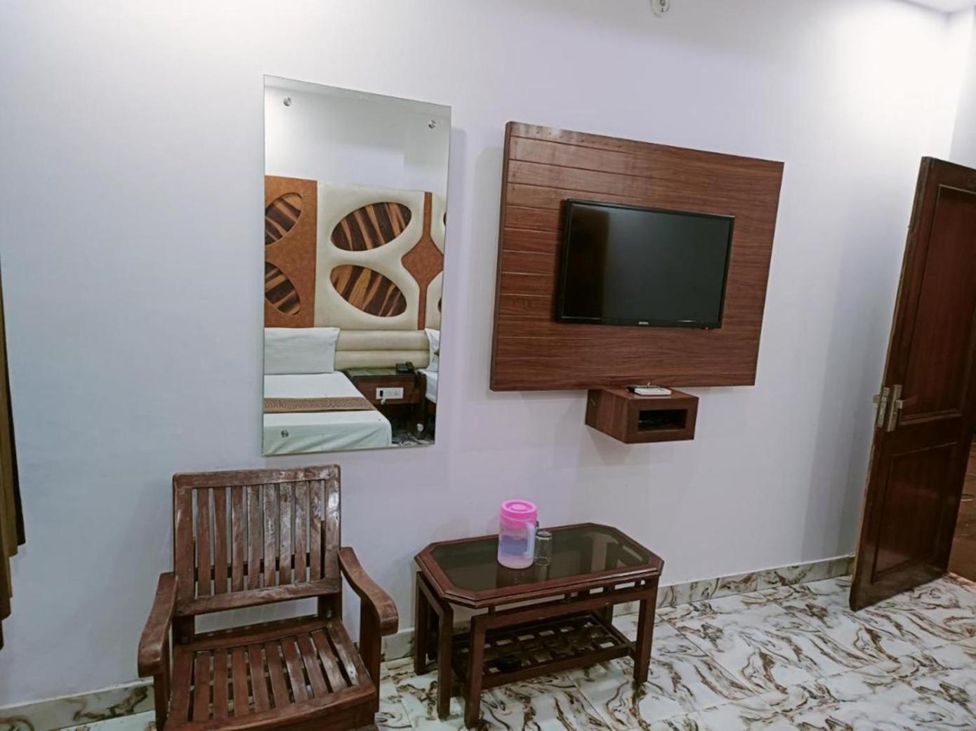 Shiva Intercontinental Hotel New Delhi