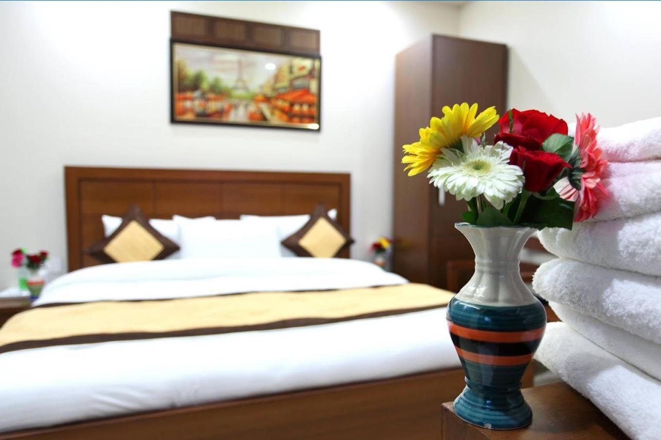 Hc Grand Near Indraprastha Apollo Hospital