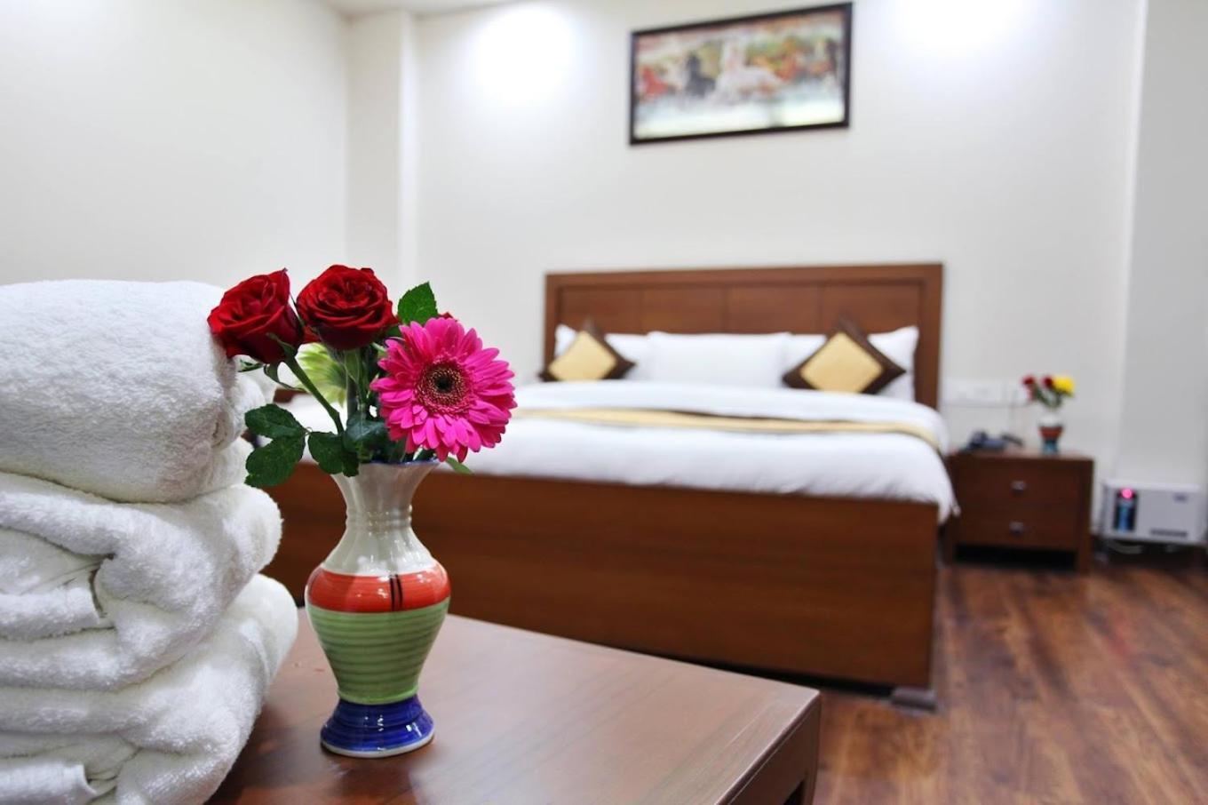 Hc Grand Near Indraprastha Apollo Hospital Hotel 3*
