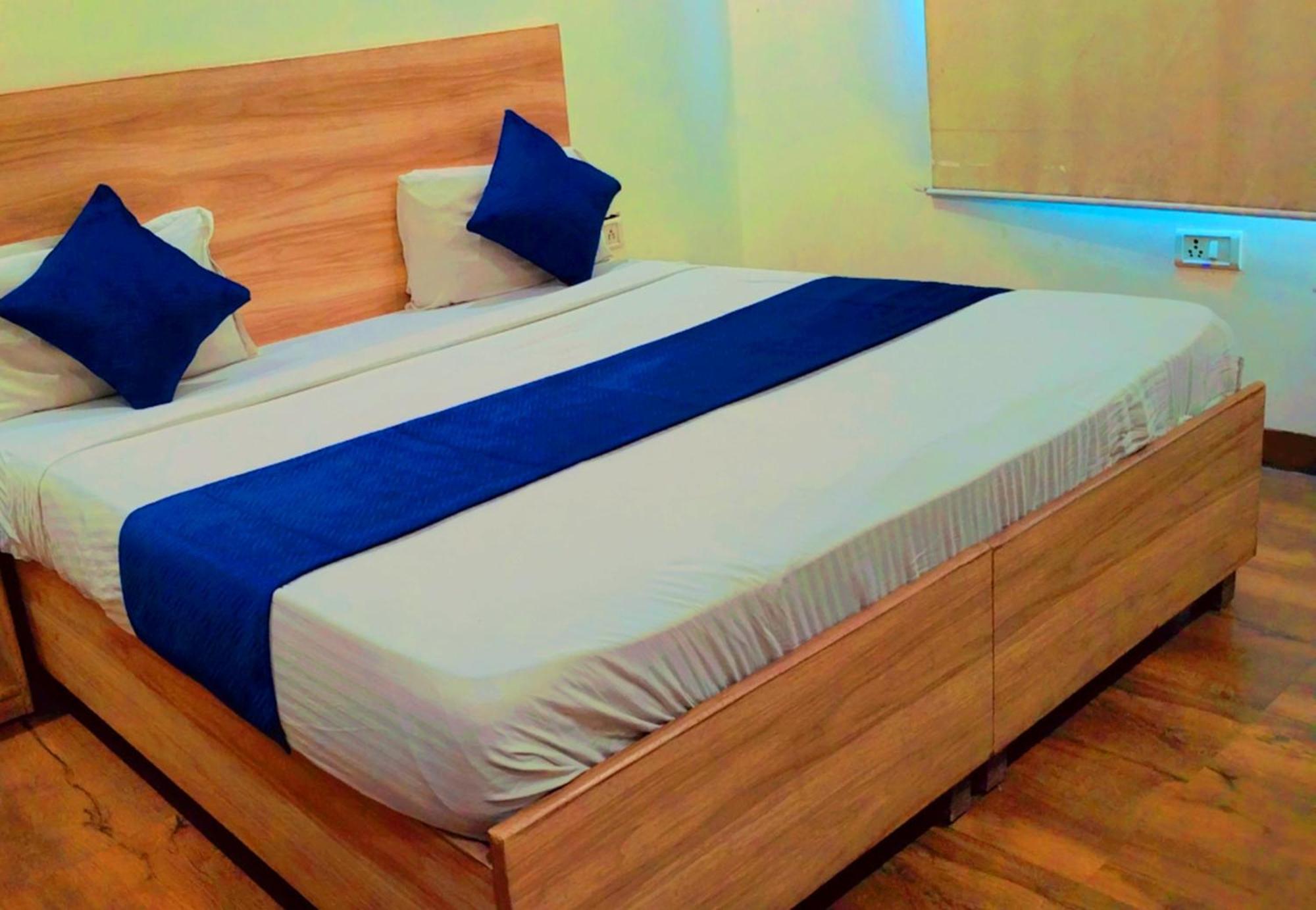 Hotel Aerocity Golden