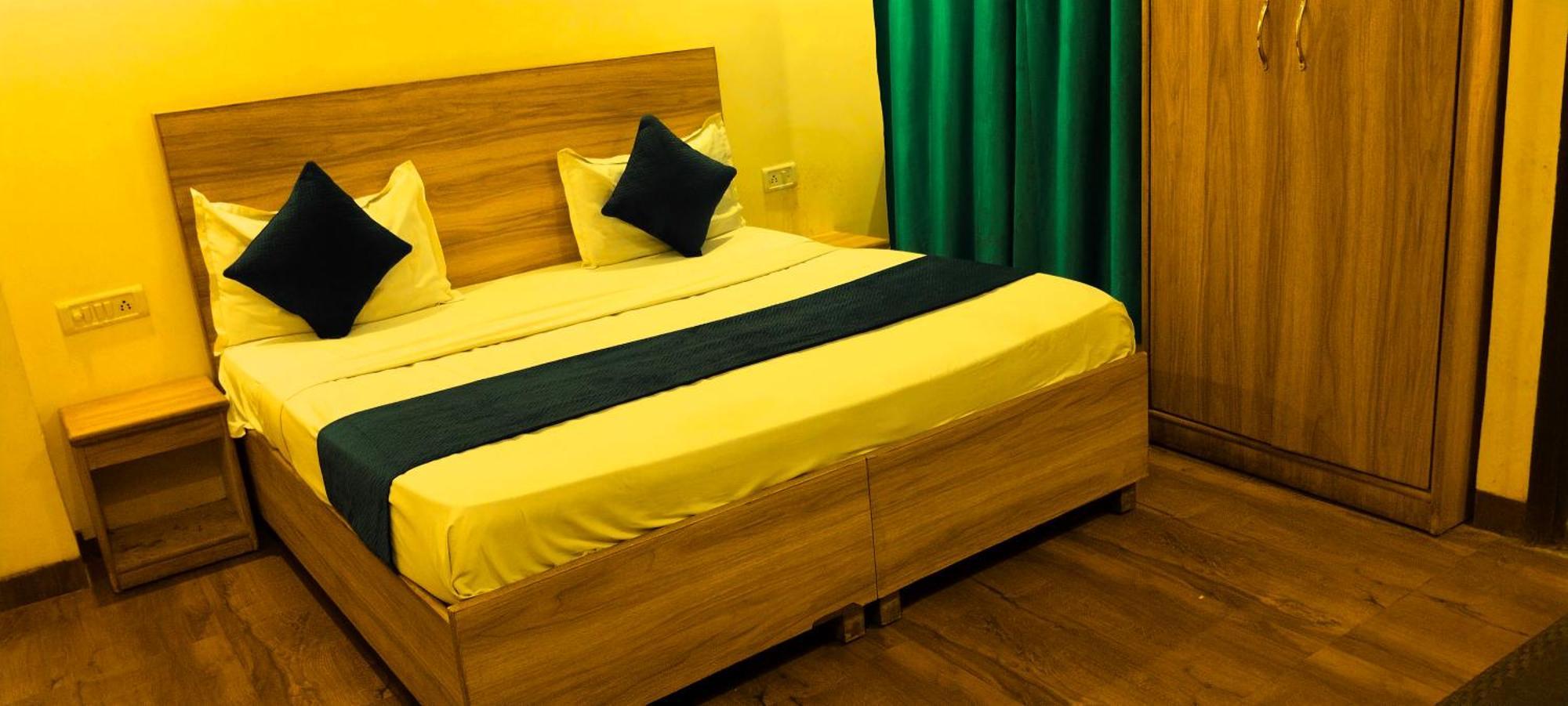Aerocity Golden 3* New Delhi