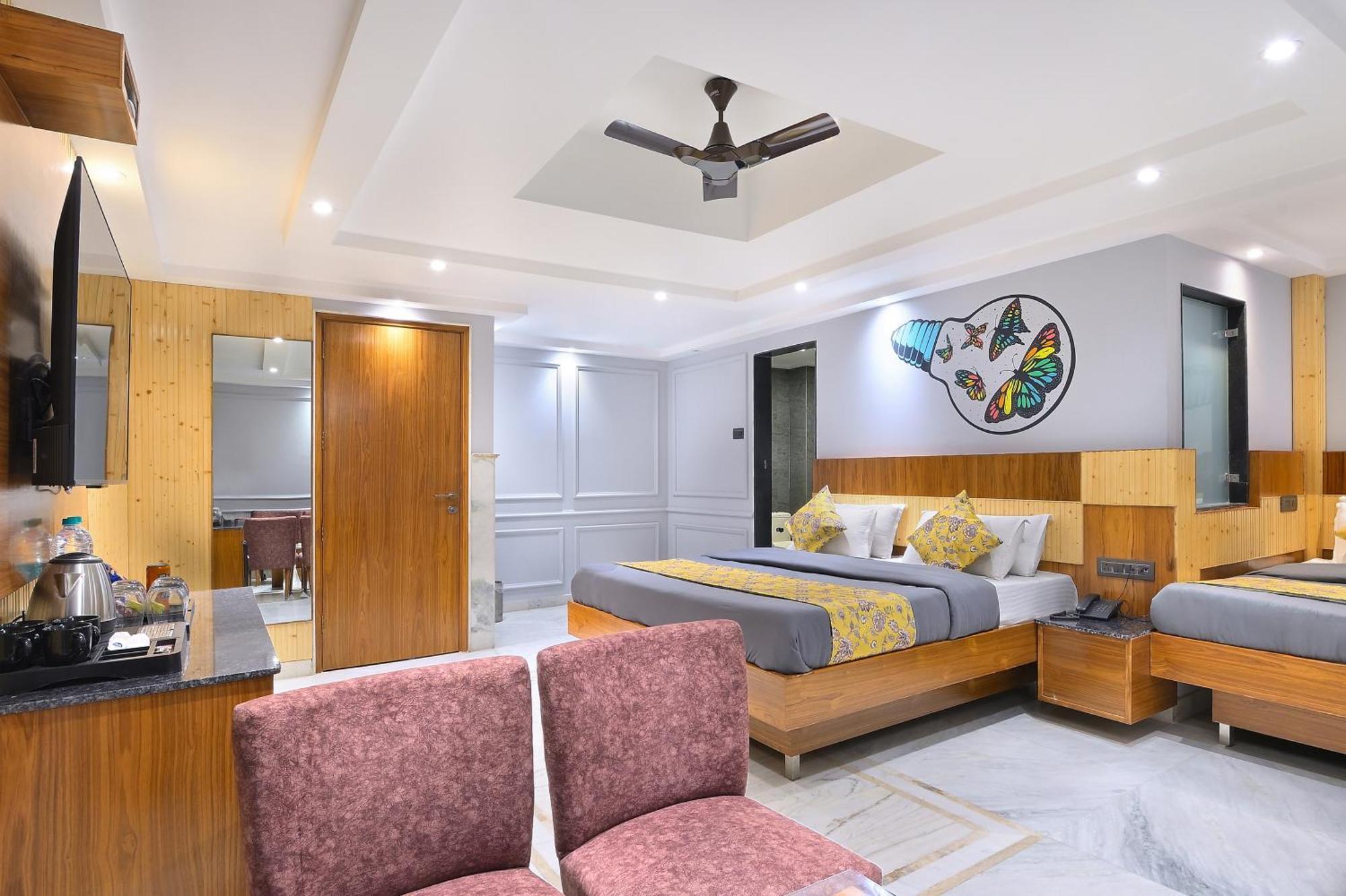 Yes Please -new Delhi New Delhi