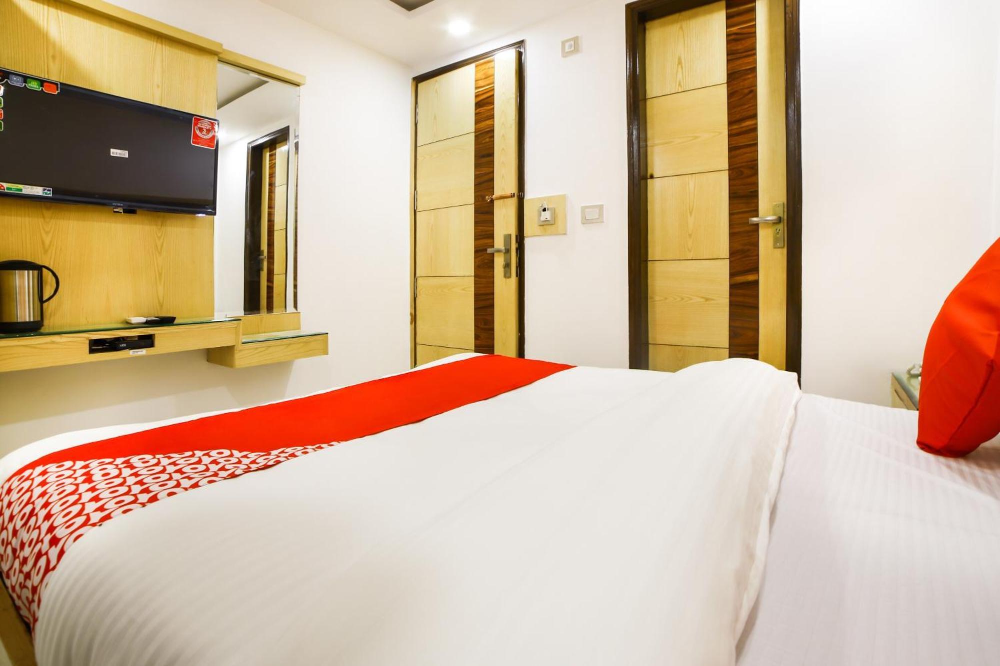 Hotel O Kabir Palace New Delhi