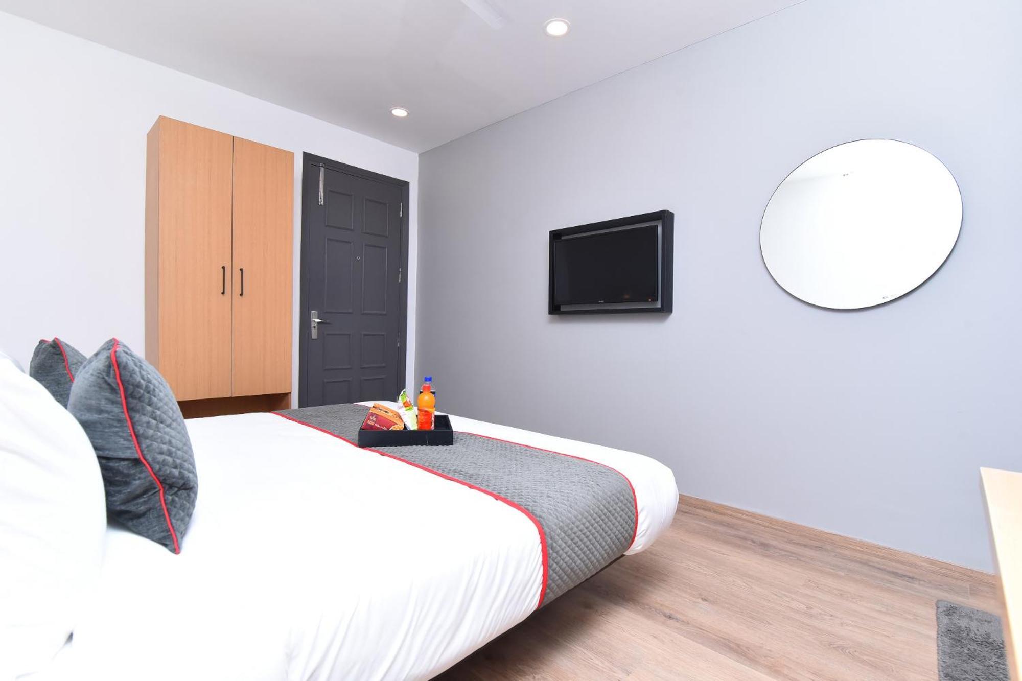 Hotel Townhouse Rudra Near Chhatarpur Metro Station
