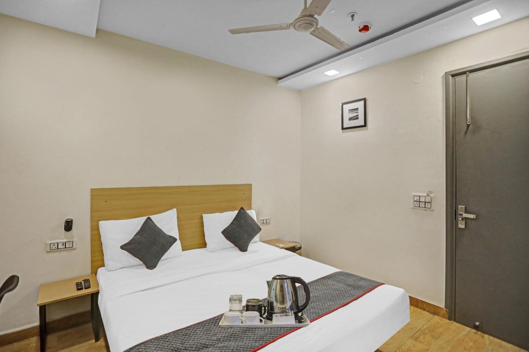 Hotel Super Townhouse Mannat Rohini 16 Delhi (National Capital Territory of India)