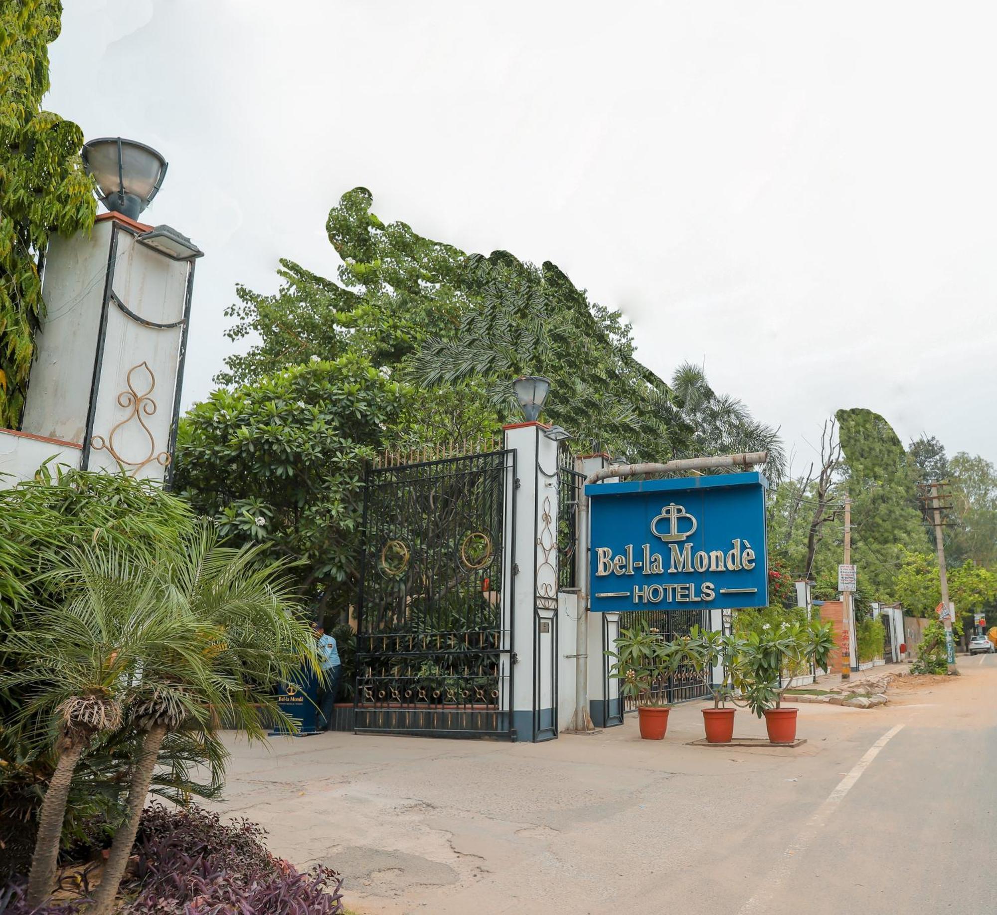 Bel-la Monde Chhattarpur South Delhi Hotel