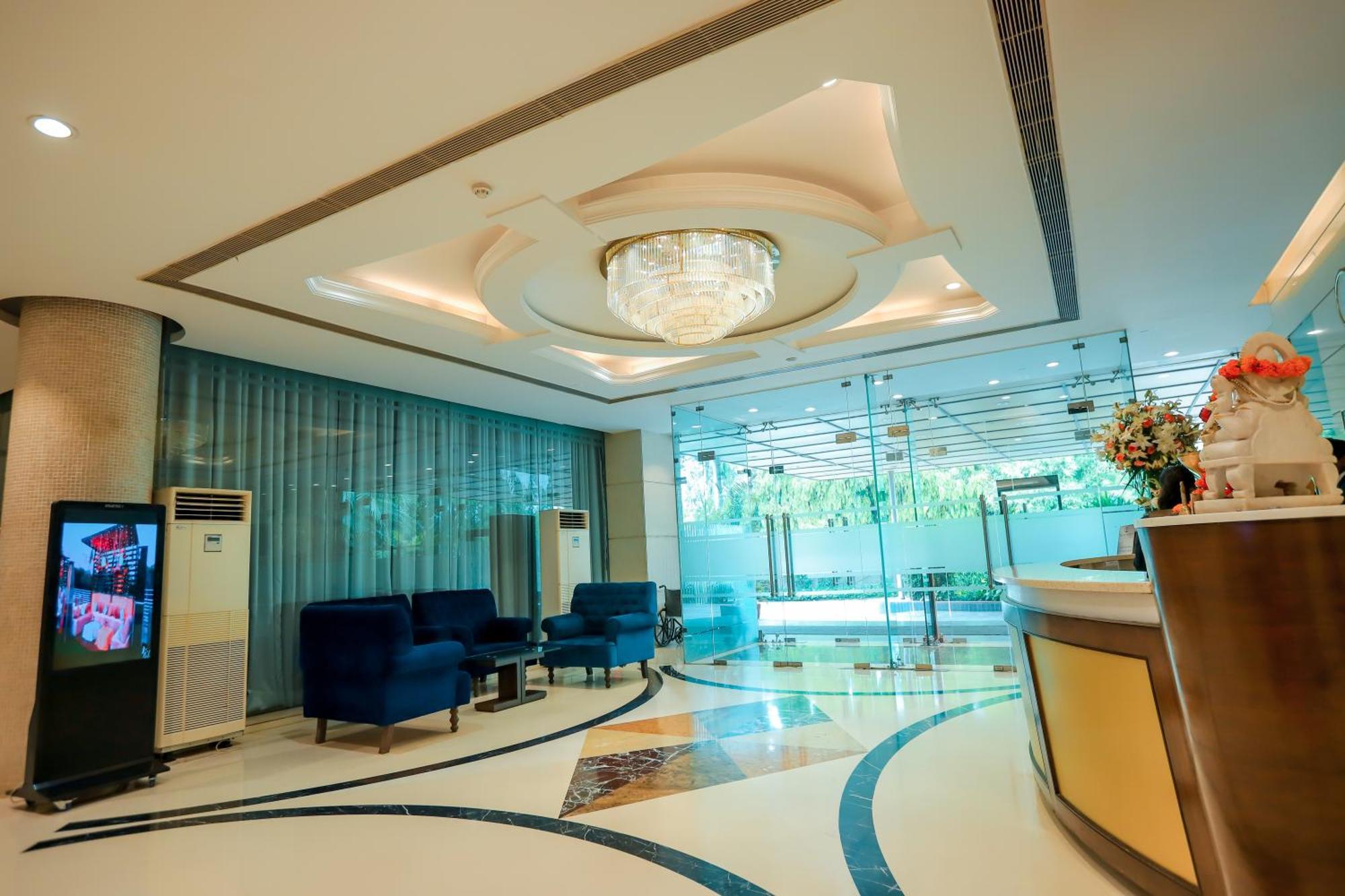 Hotel Bel-la Monde Chhattarpur South Delhi 4*