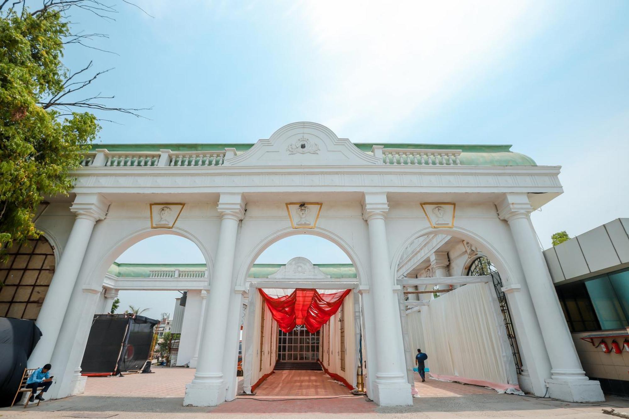 Bel-la Monde Chhattarpur South Delhi Hotel 4*