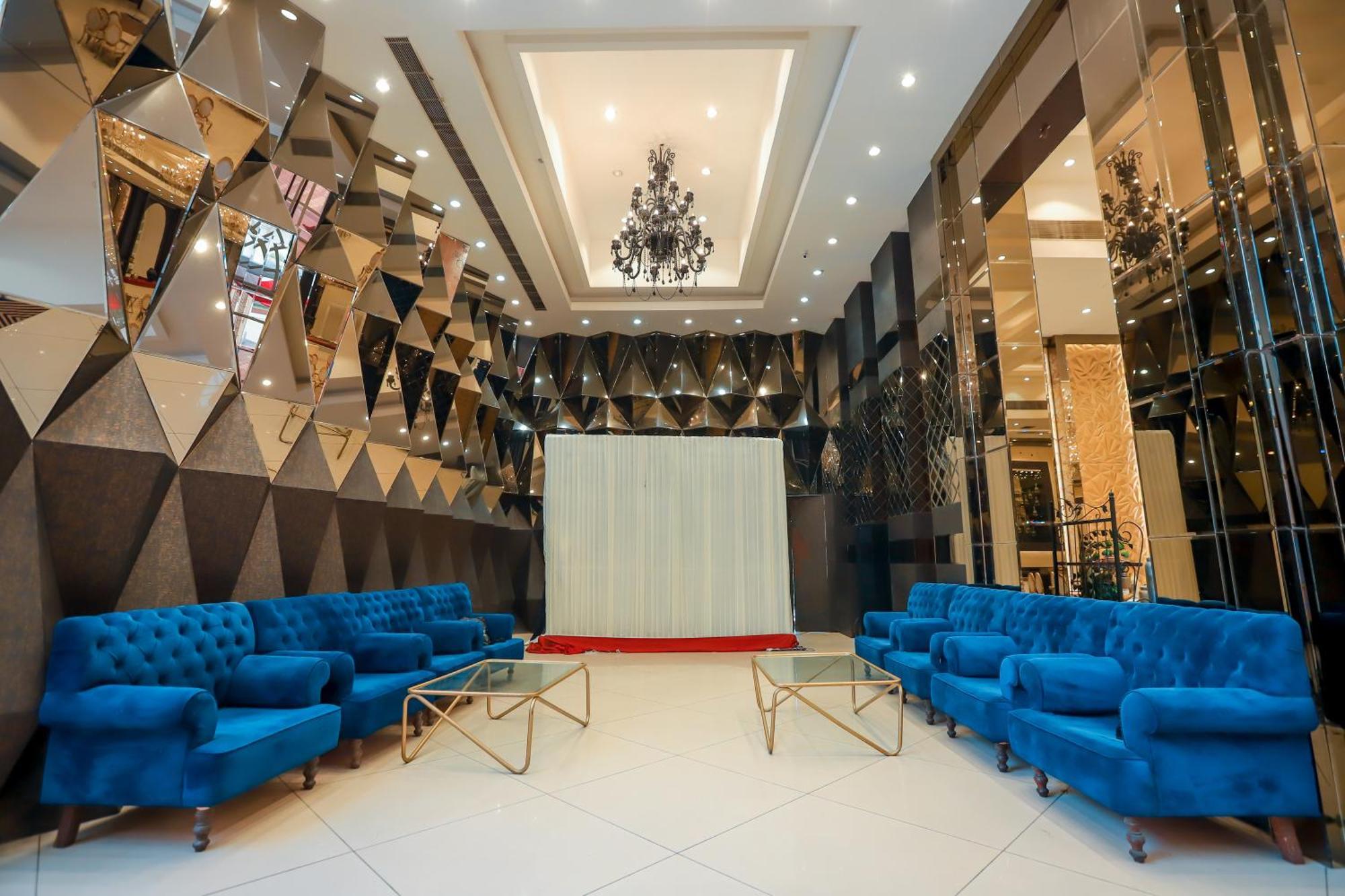 Bel-la Monde Chhattarpur South Delhi Hotel 4*