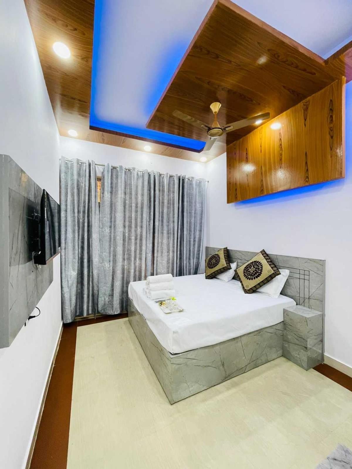 Collection O 81135 Royal 3* New Delhi