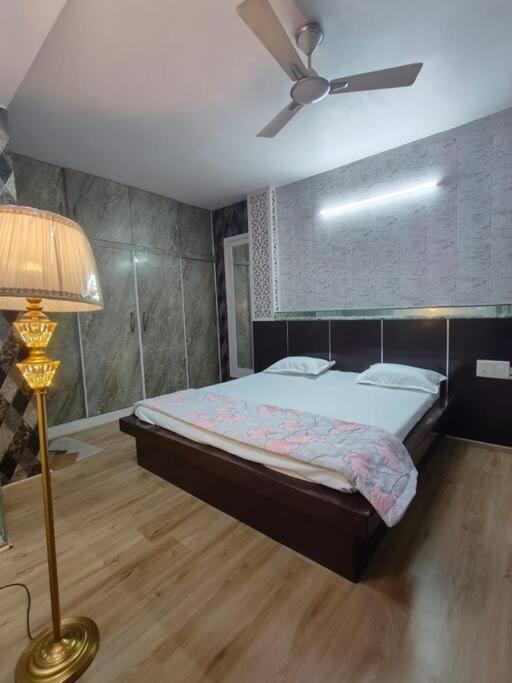 Urban Majestic 3bhk West Delhi *