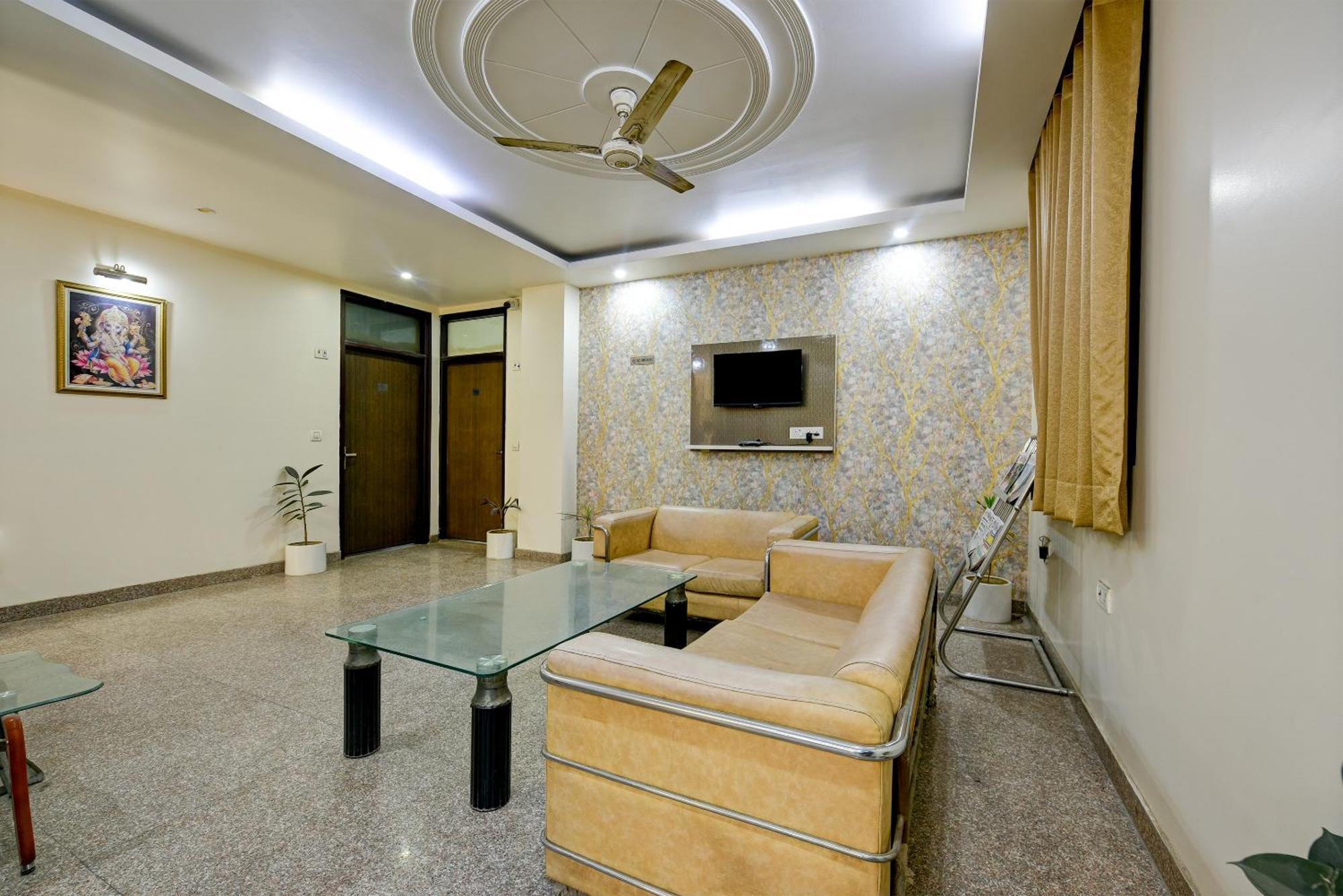 Classic Park At Airport 3* New Delhi