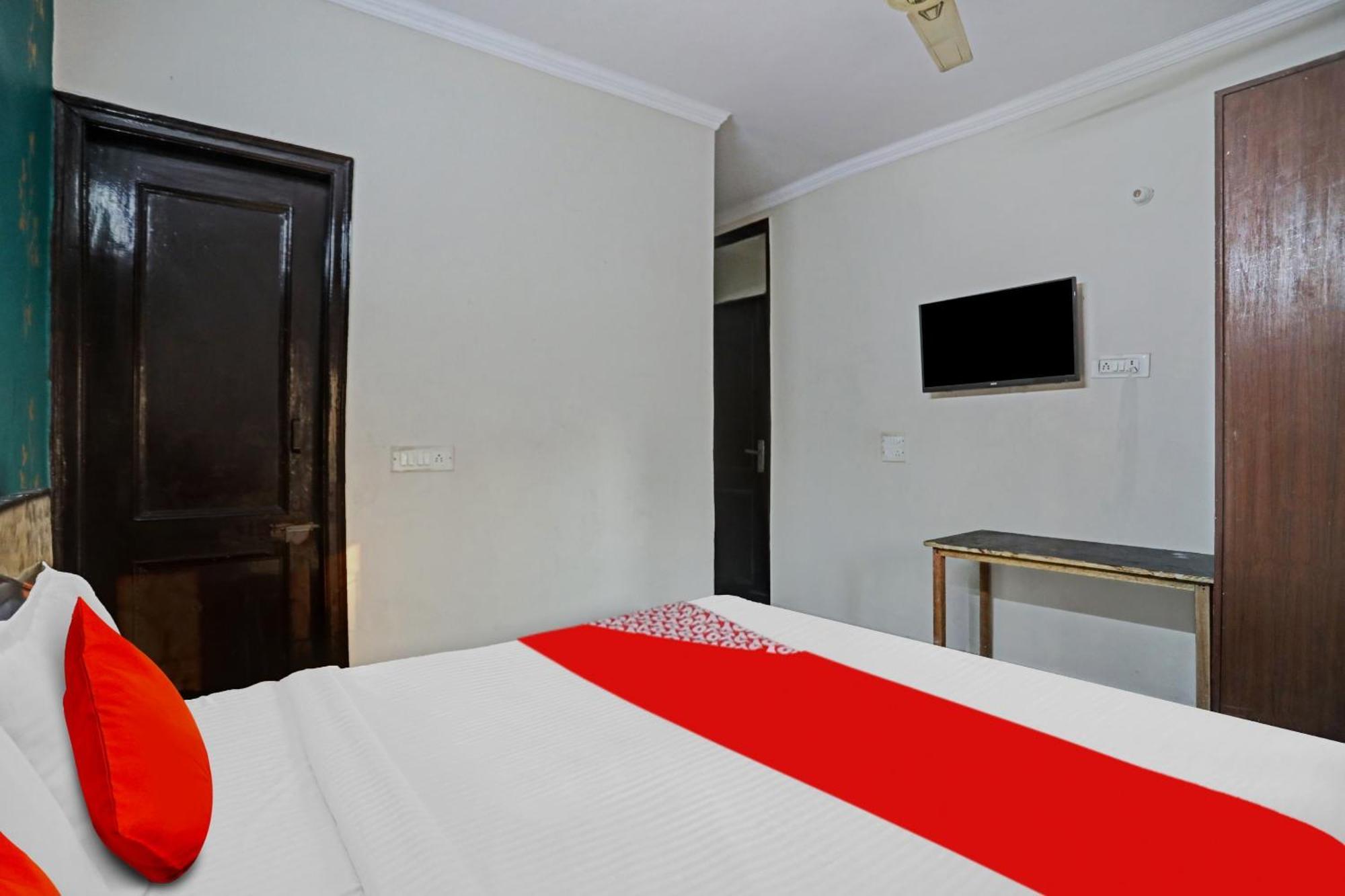 O Jpc Residency Near Dlf Avenue Saket Hotel 3*