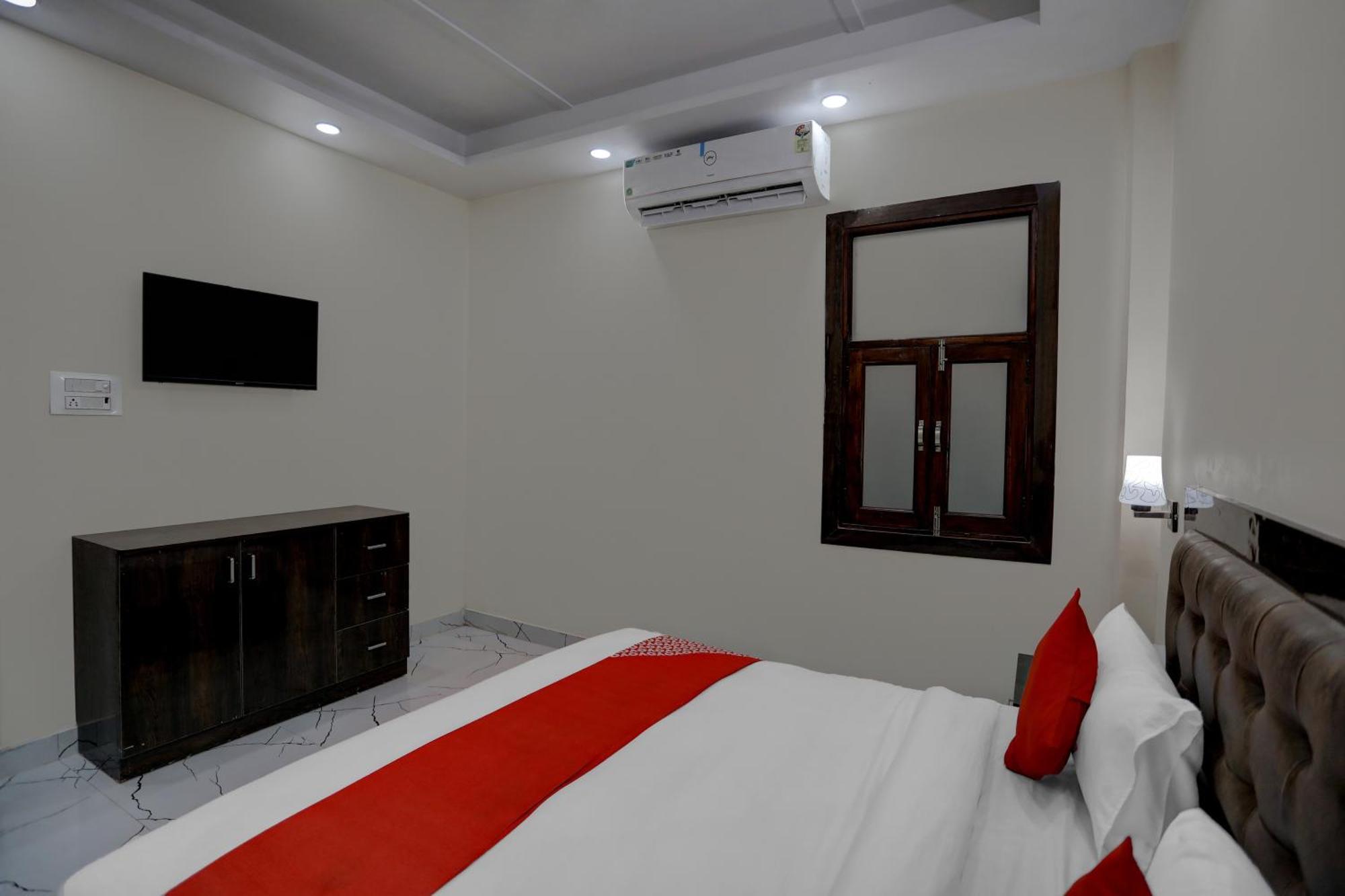 O Diamond 3* New Delhi